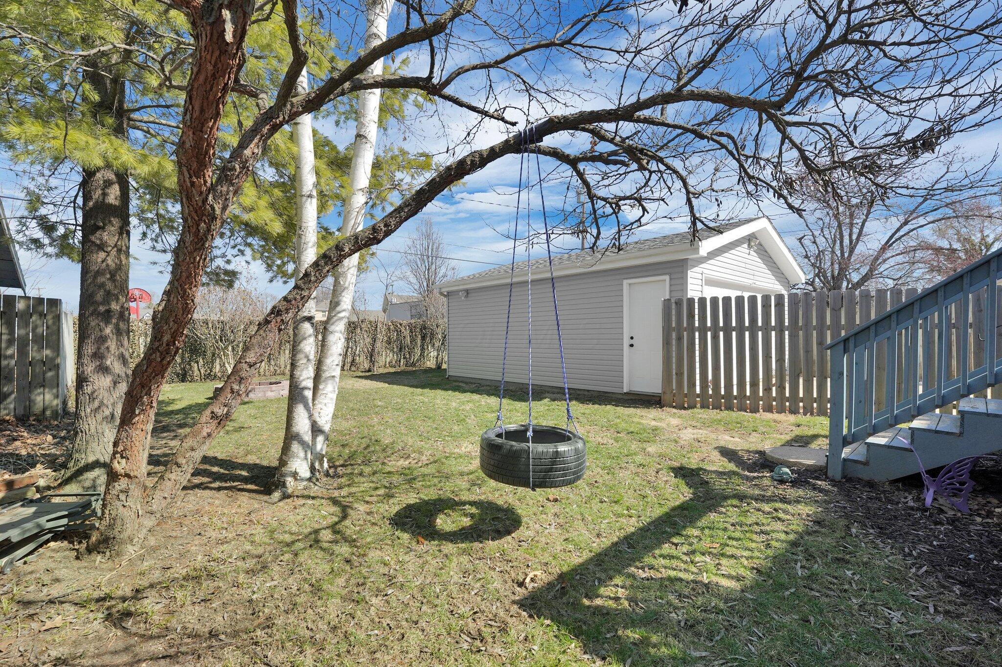 124 Hampton Place Property Photo 24
