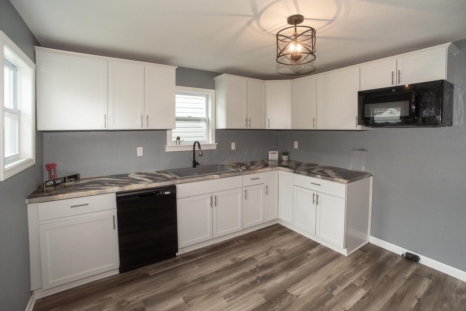 567 Wilson Avenue Property Photo 9