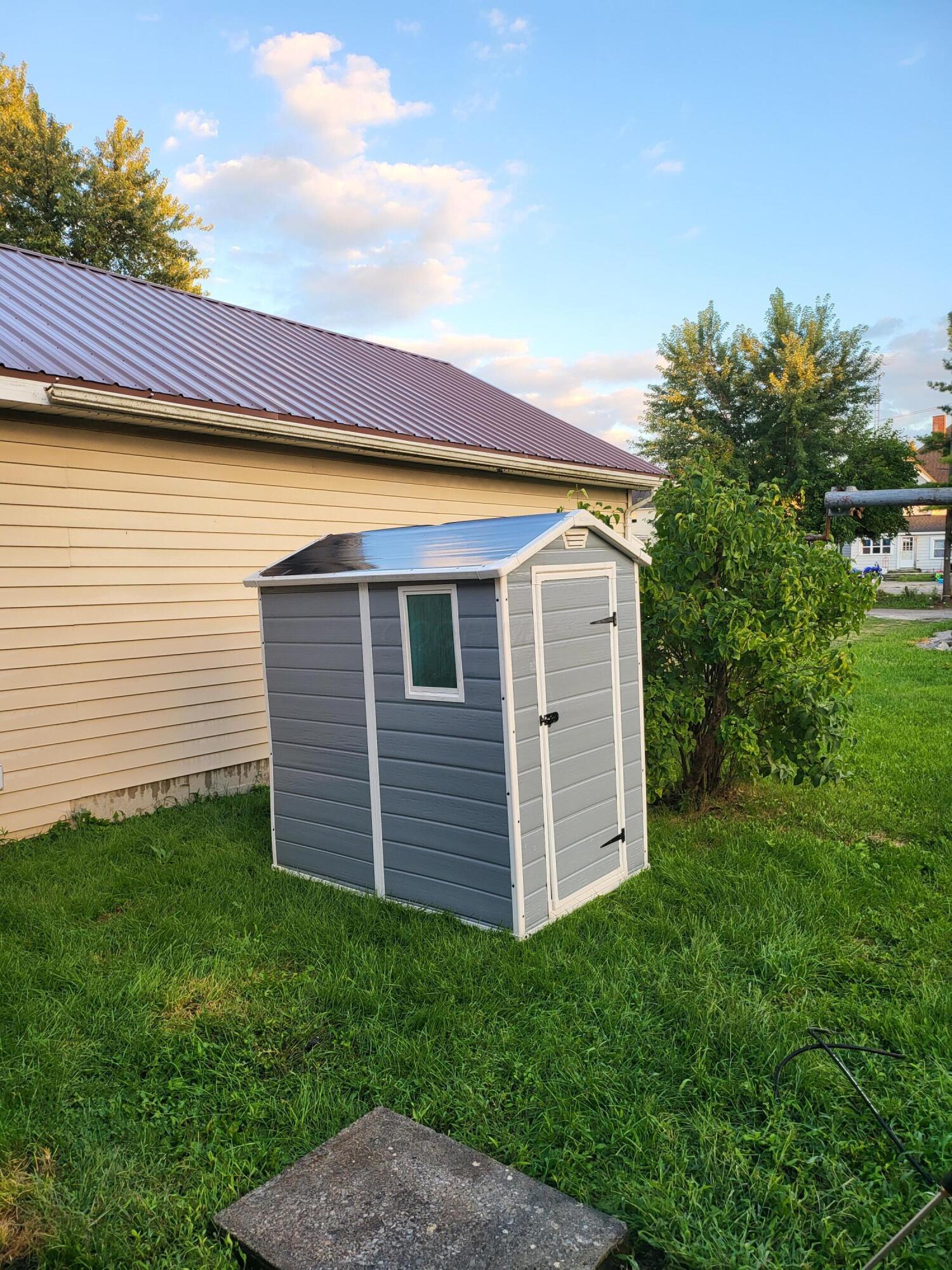 567 Wilson Avenue Property Photo 34