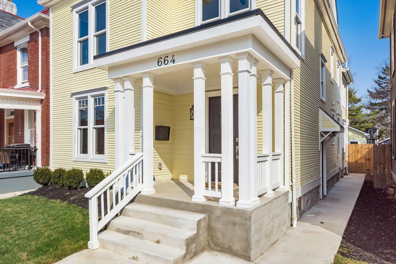 664 Oakwood Avenue Property Photo 3