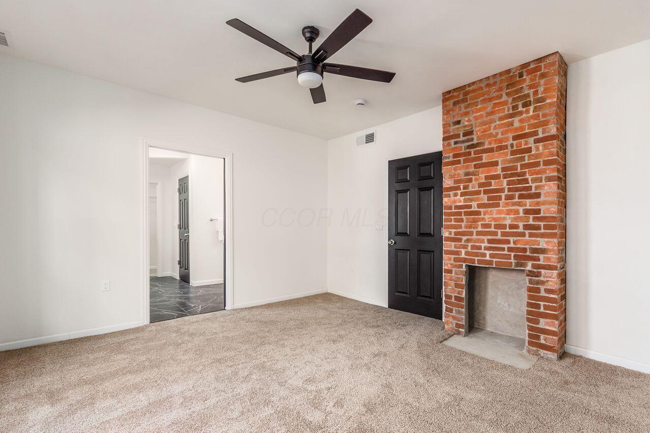 664 Oakwood Avenue Property Photo 36