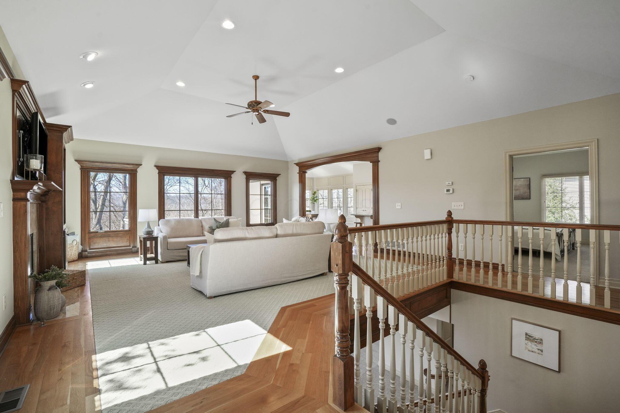 5869 Dyrham Park Property Photo 8