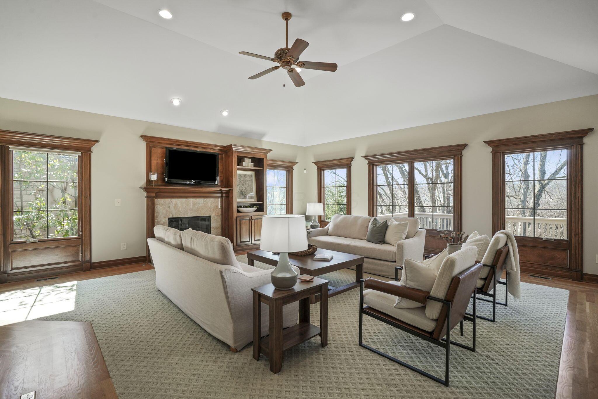 5869 Dyrham Park Property Photo 10