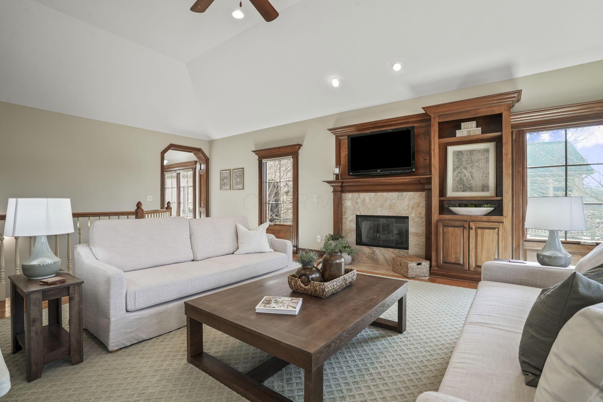 5869 Dyrham Park Property Photo 12
