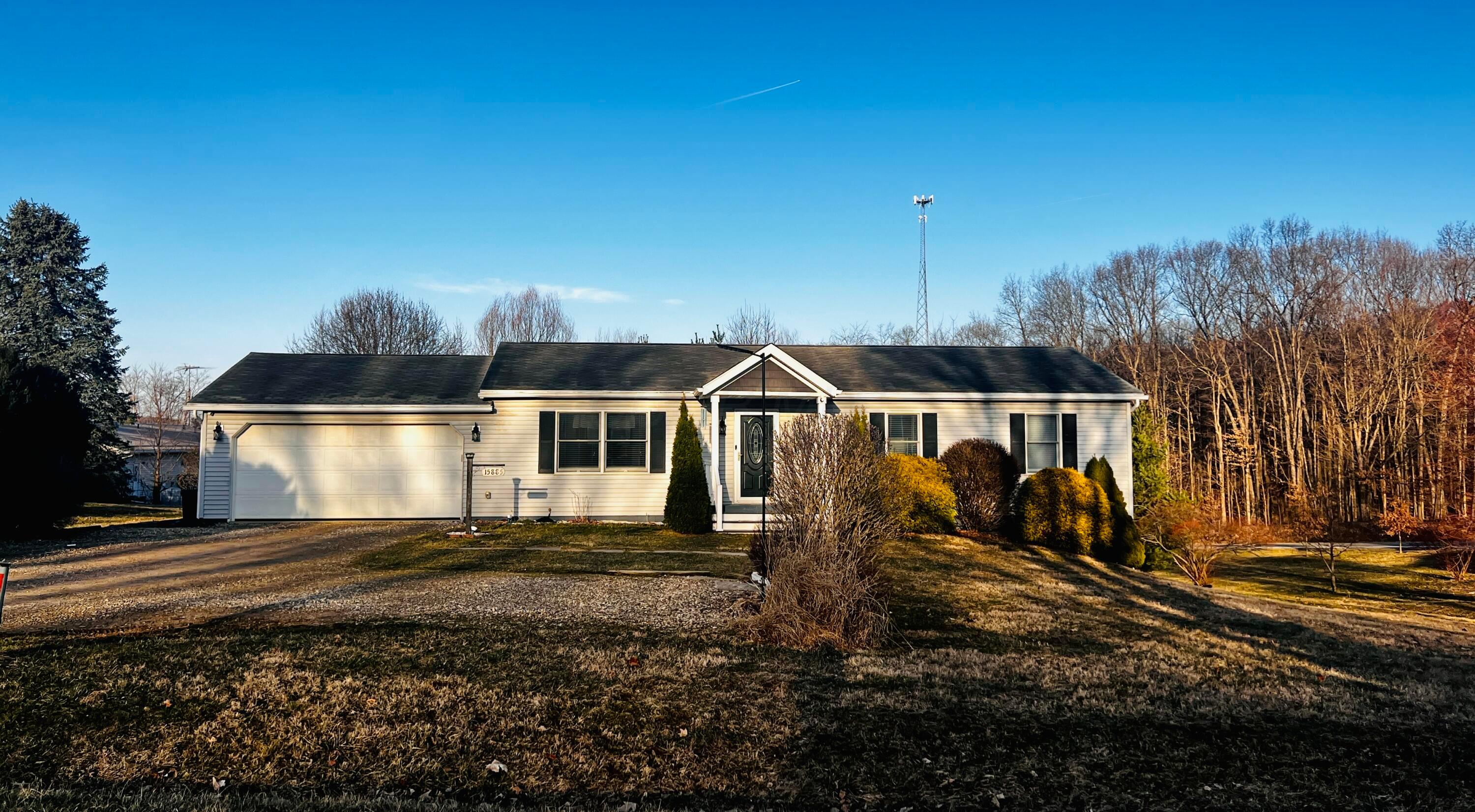 15885 Pleasant View Road Property Photo 1