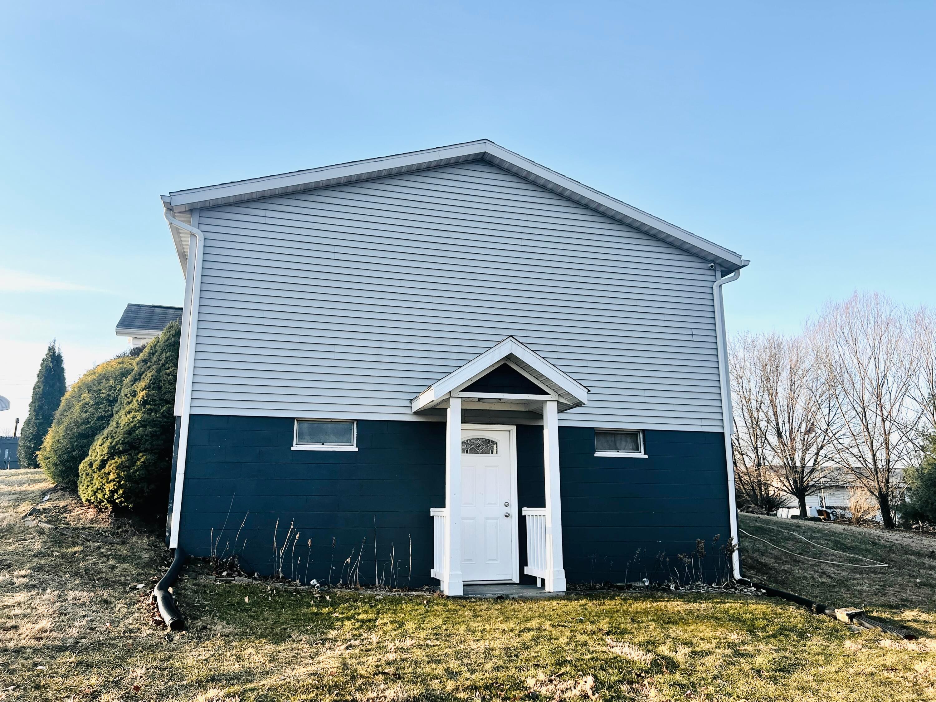 15885 Pleasant View Road Property Photo 4