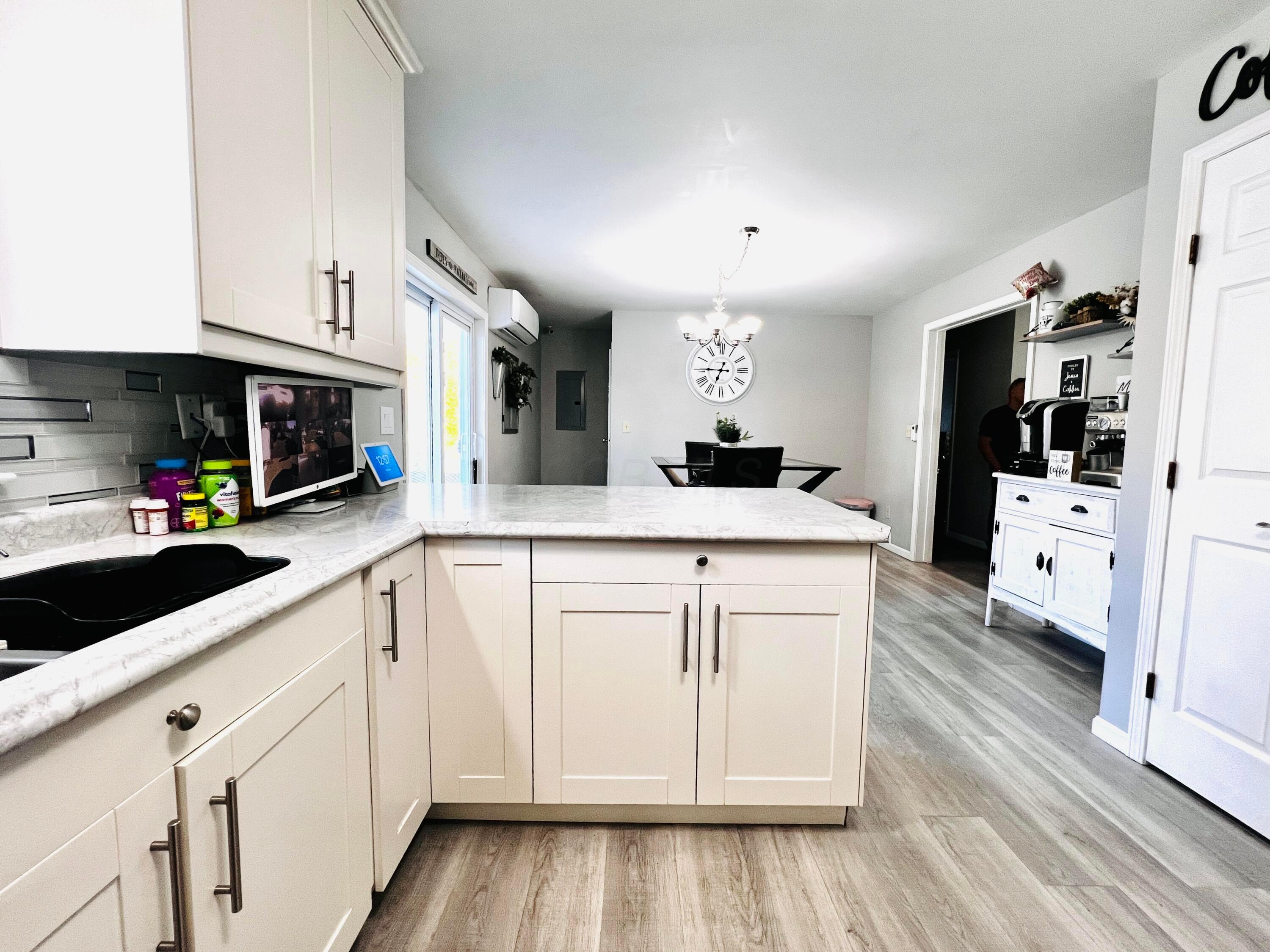 15885 Pleasant View Road Property Photo 15