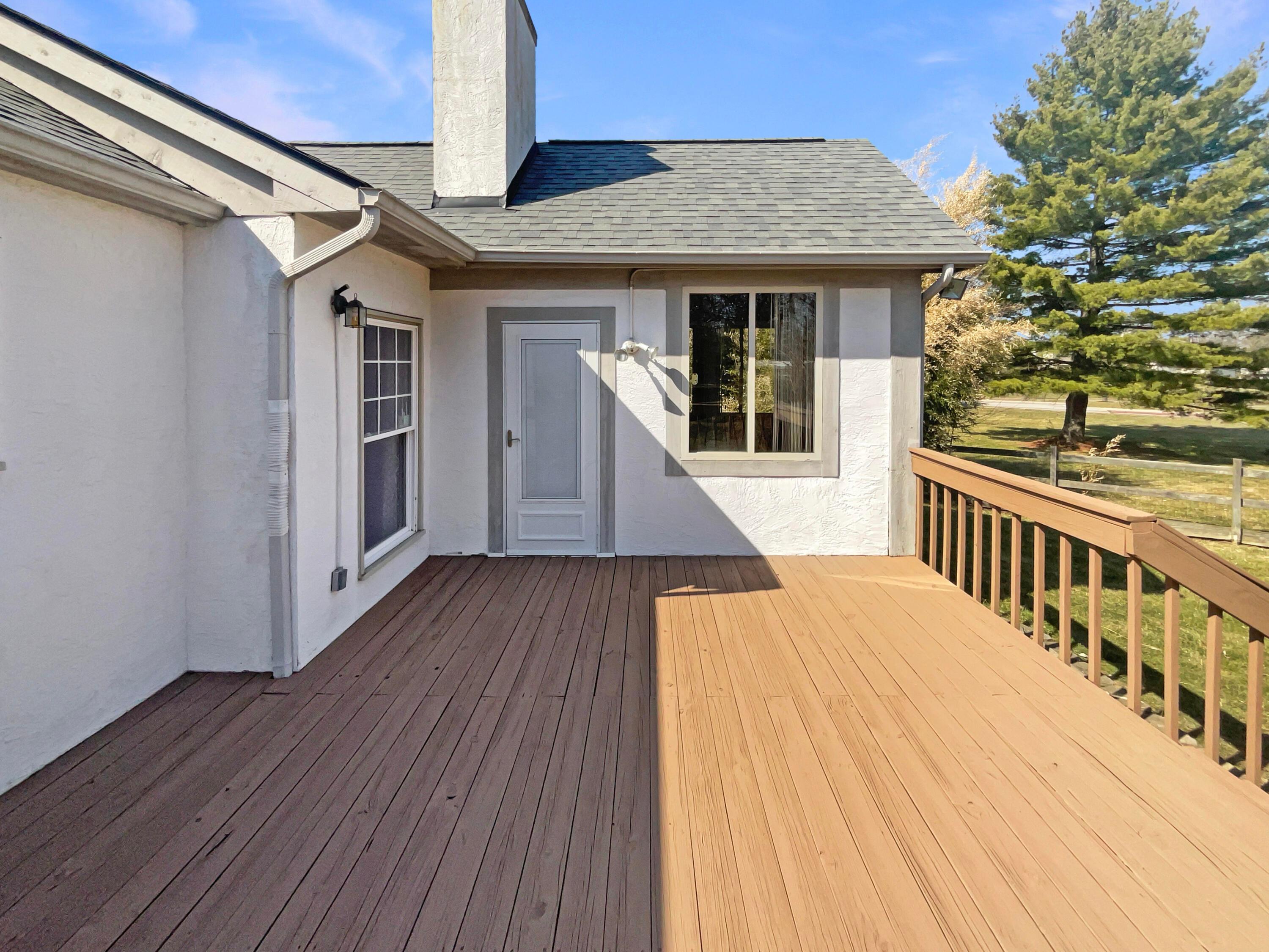 4860 Apple Grove Court Property Photo 9