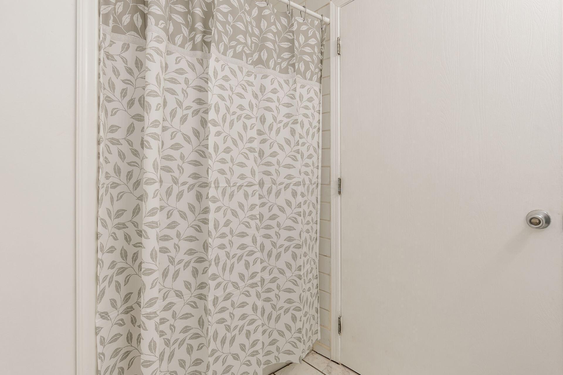 4649 Parrau Drive, 68e Property Photo 16