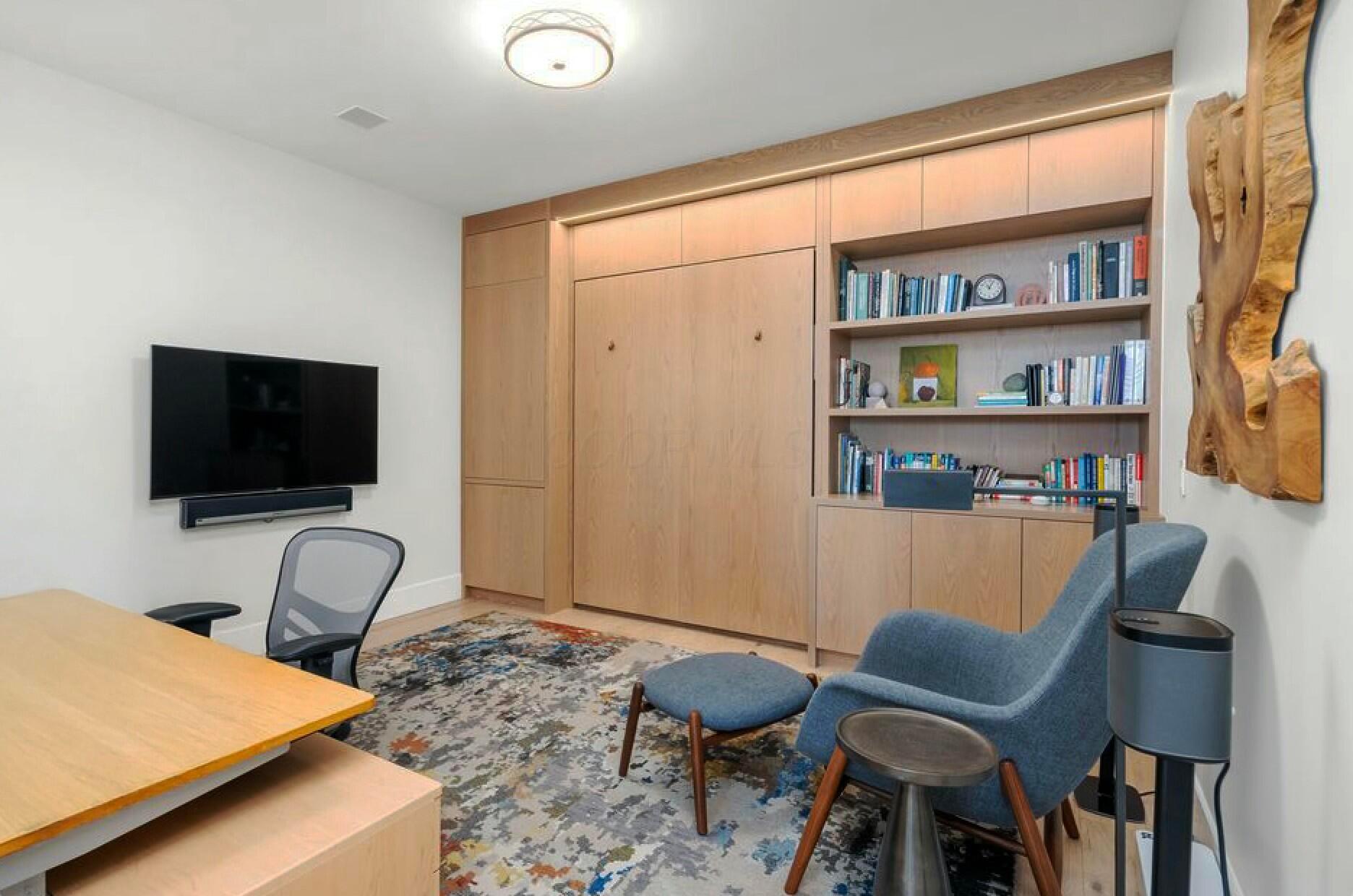 300 W Spring Street, 703 Property Photo 21