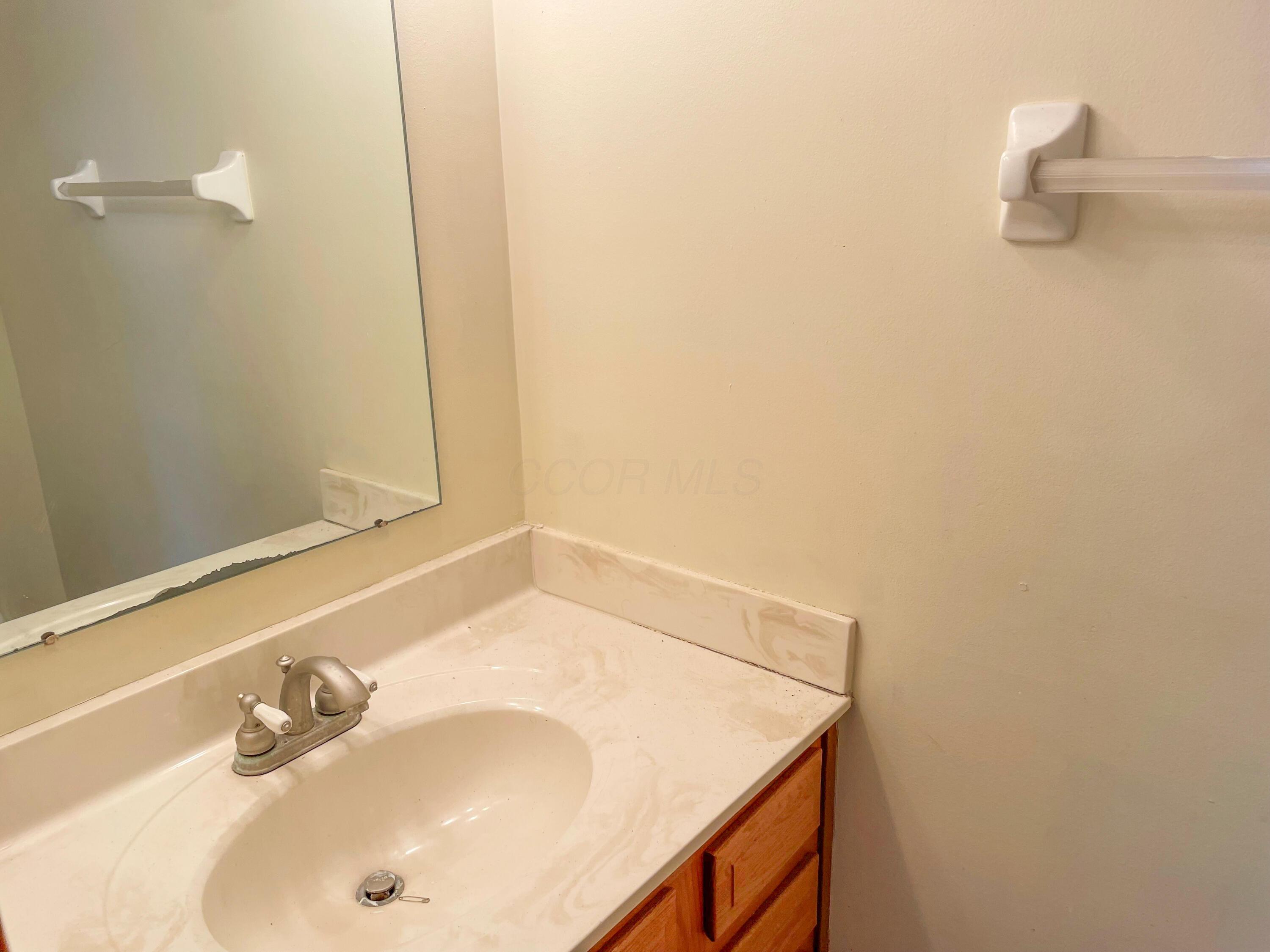 1052 E Margate Circle Property Photo 6