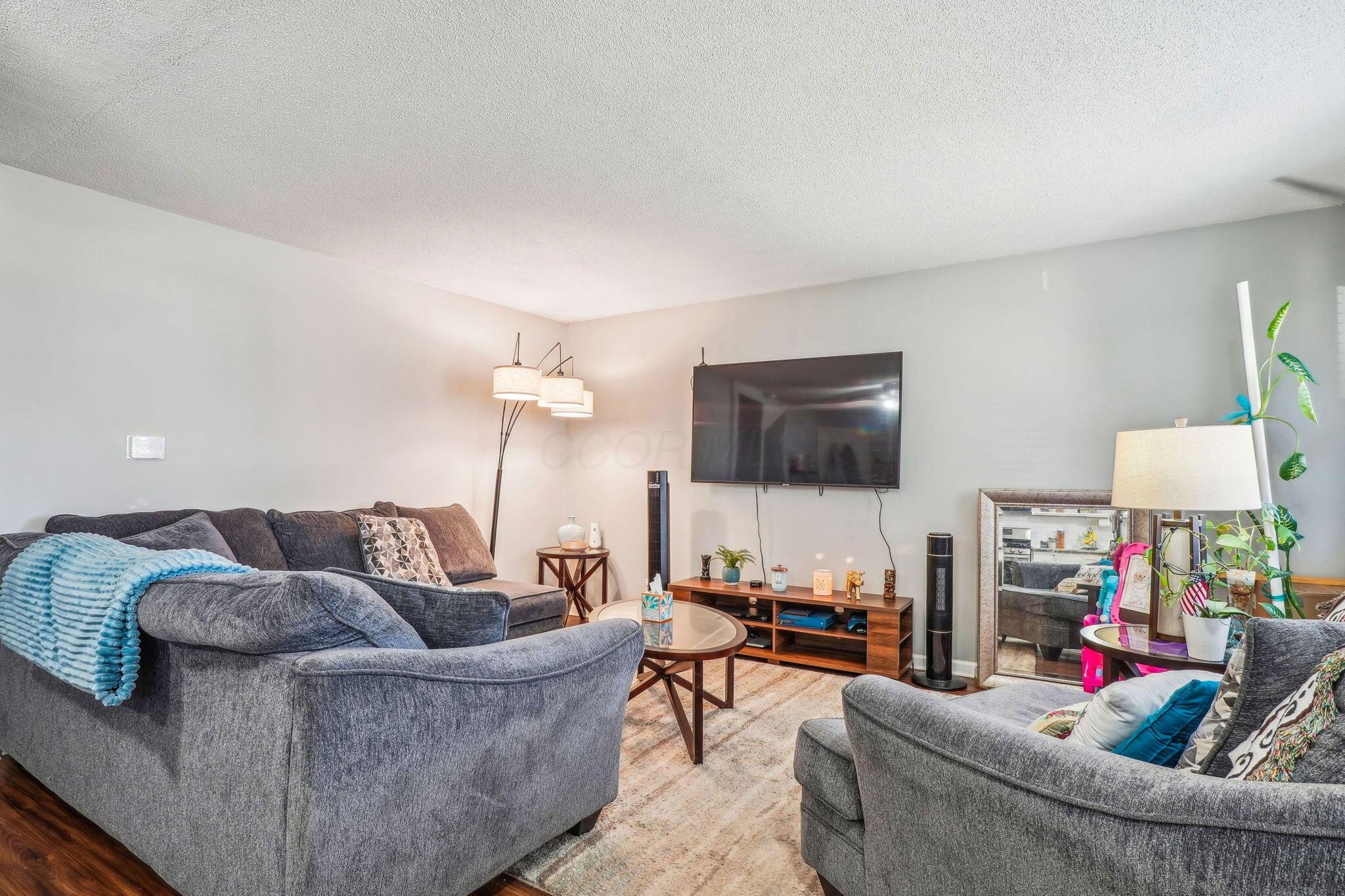 5115 Botsford Drive Property Photo 8