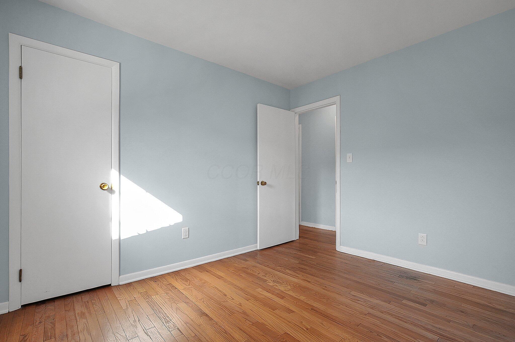 807 N Eastwood Avenue Property Photo 10