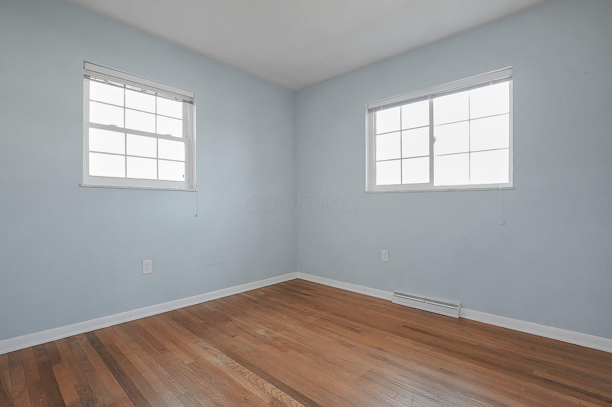 807 N Eastwood Avenue Property Photo 11