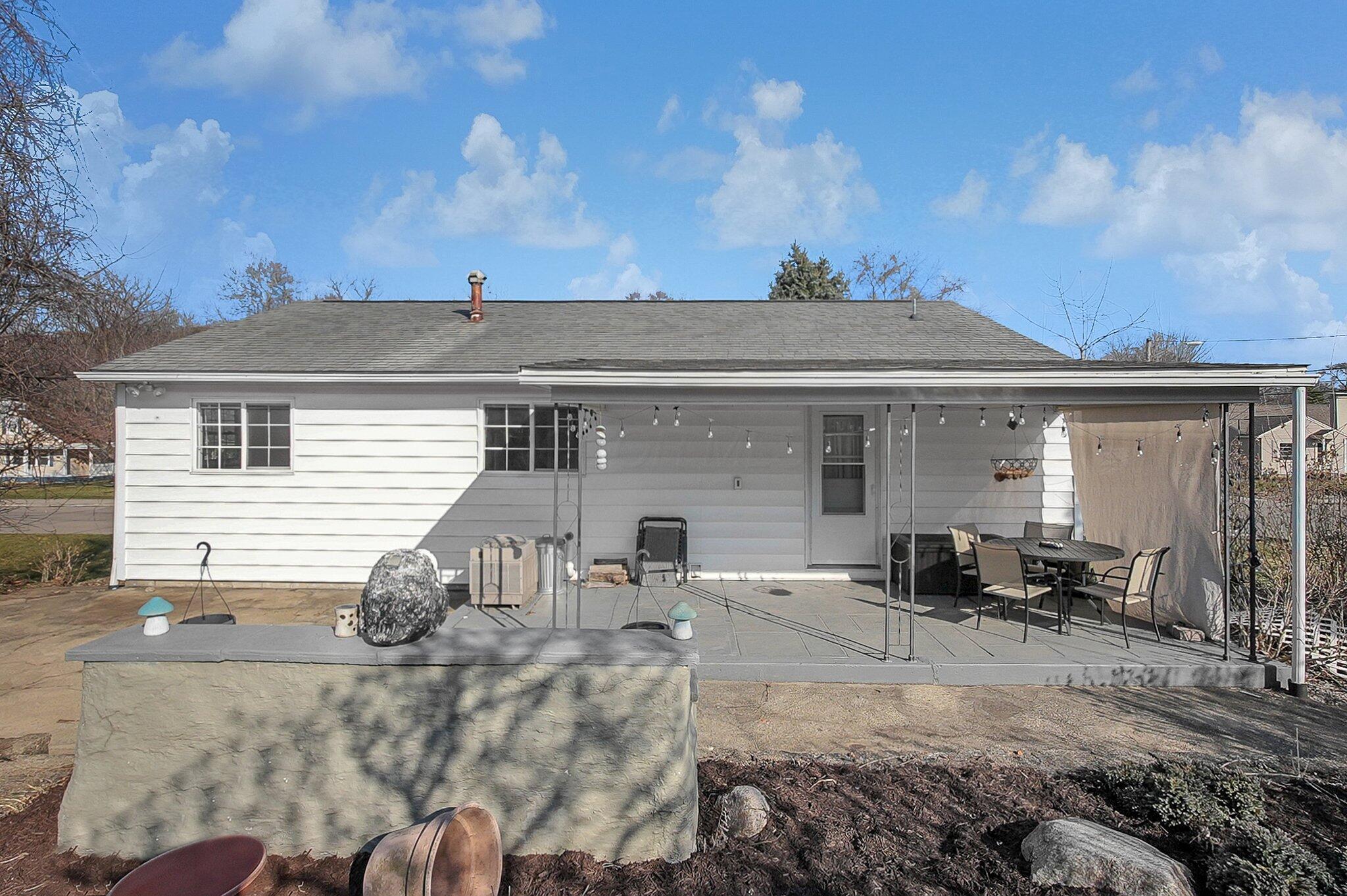 807 N Eastwood Avenue Property Photo 24