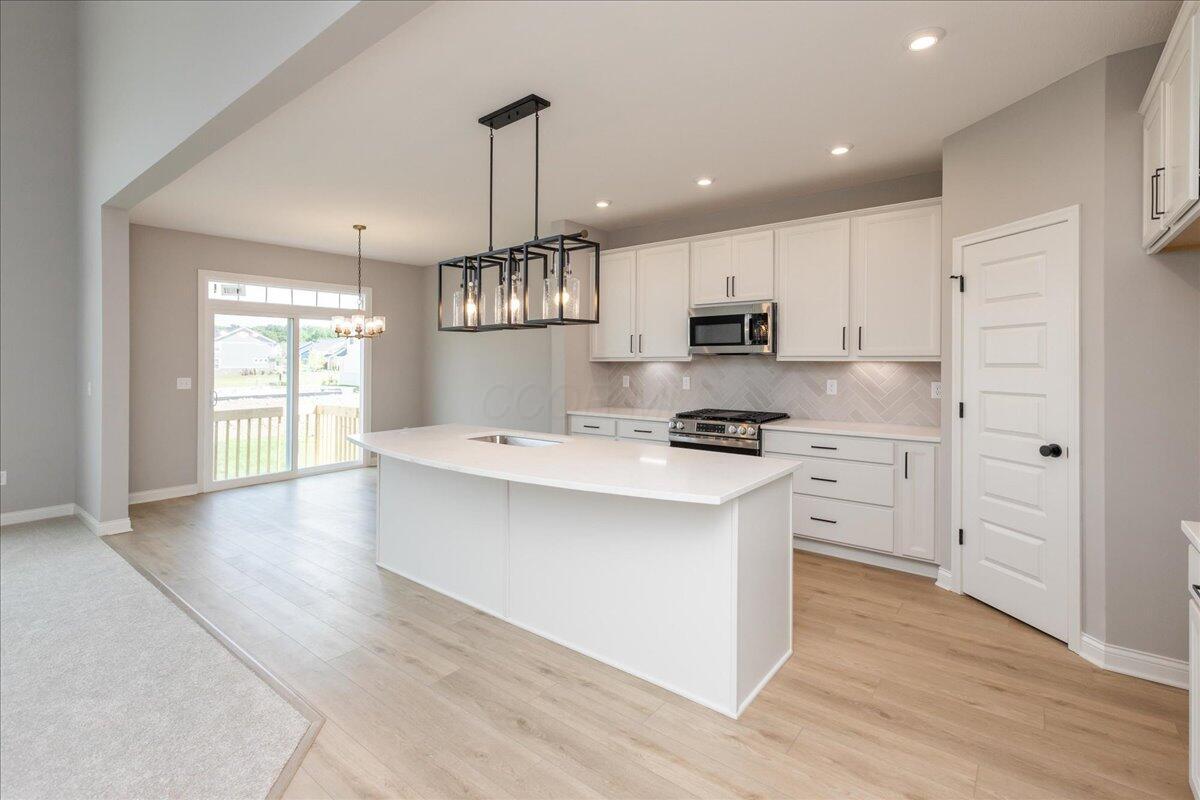 8280 Daylily Drive Property Photo 4