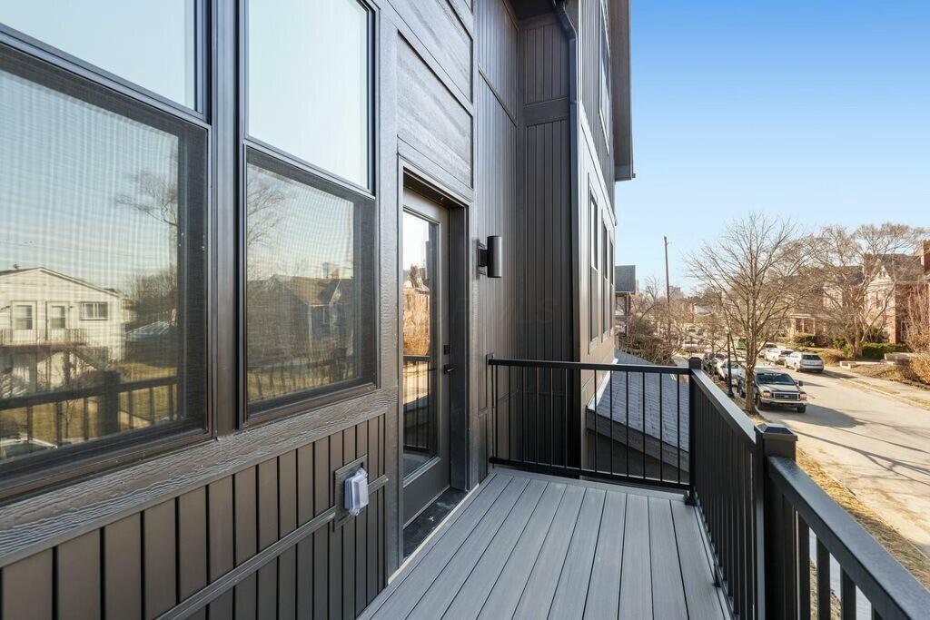 1095 Franklin Avenue Property Photo 19