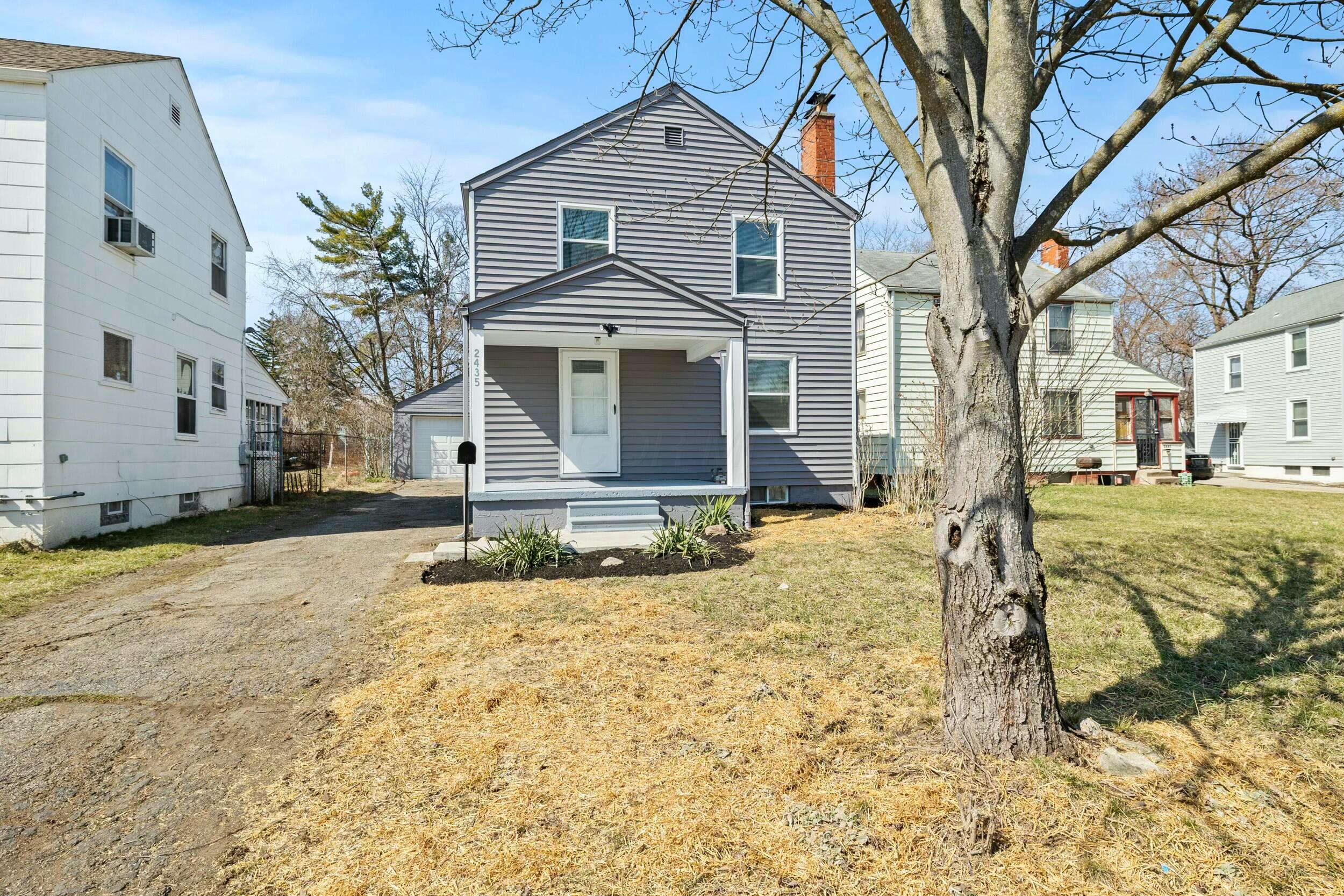 2435 Bretton Place Property Photo