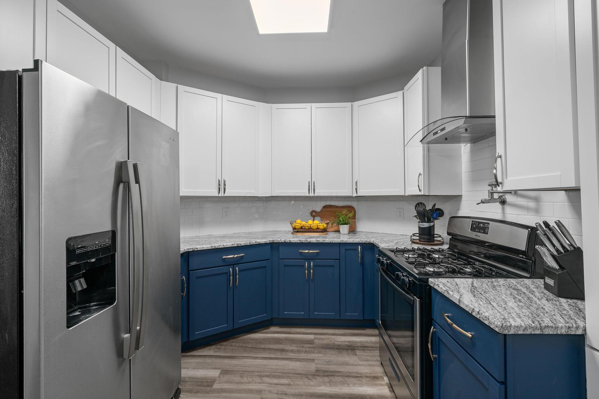 423 Saint Clair Avenue Property Photo 17