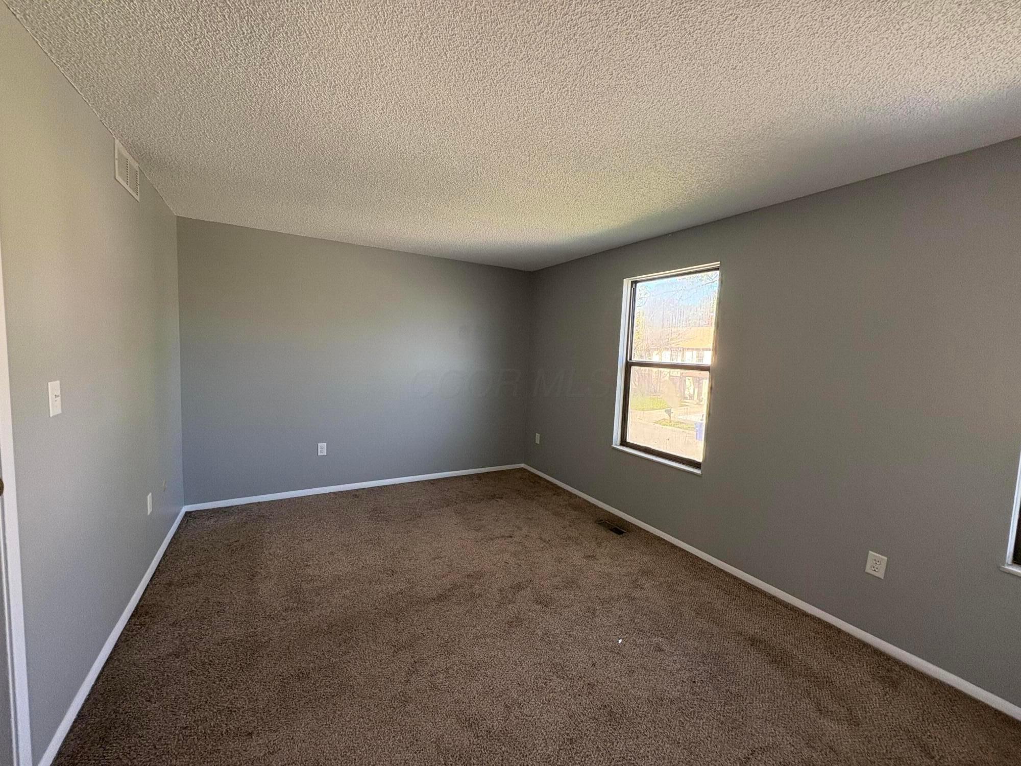 7592 Pawling Place Property Photo 10