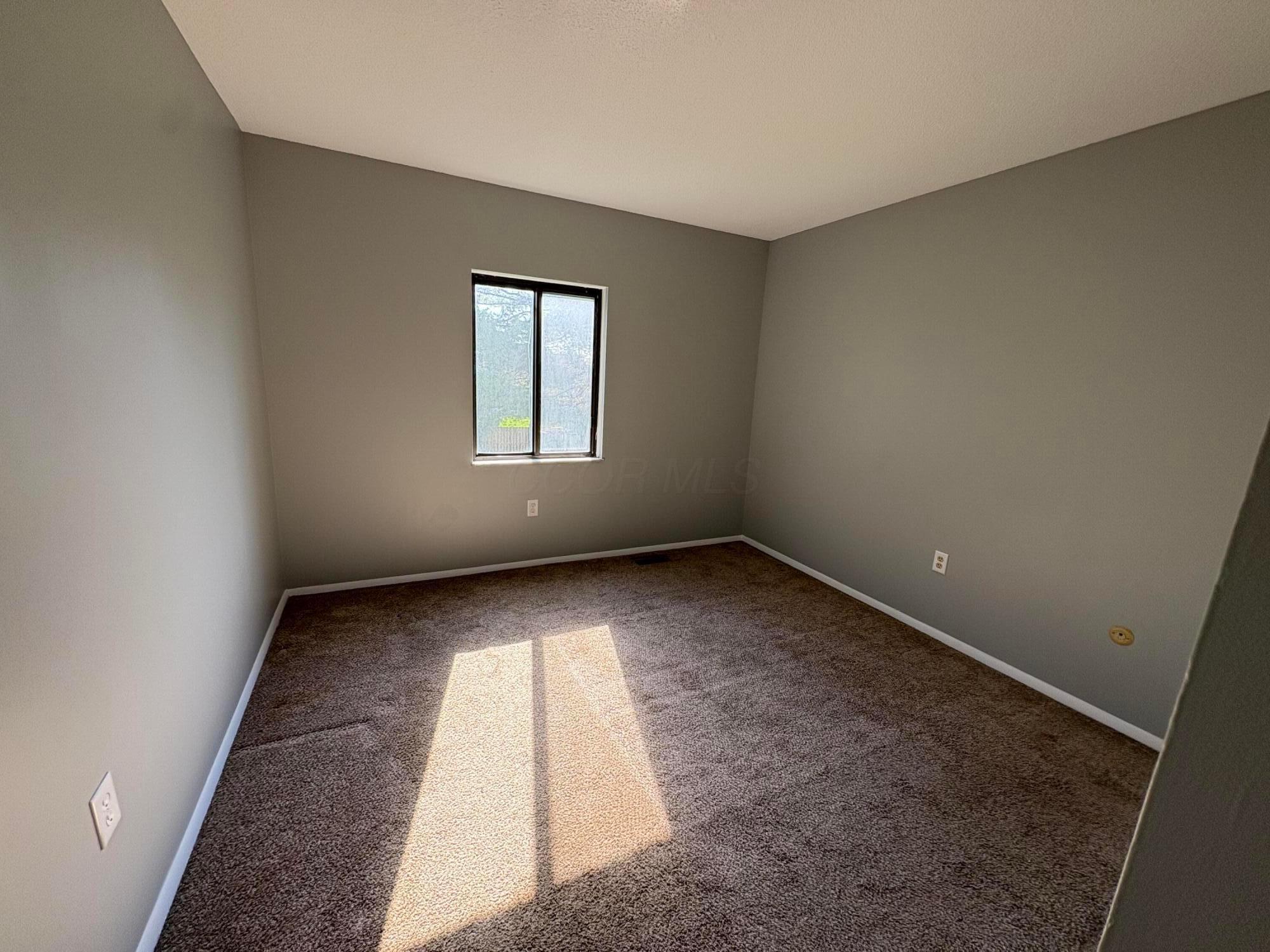 7592 Pawling Place Property Photo 11