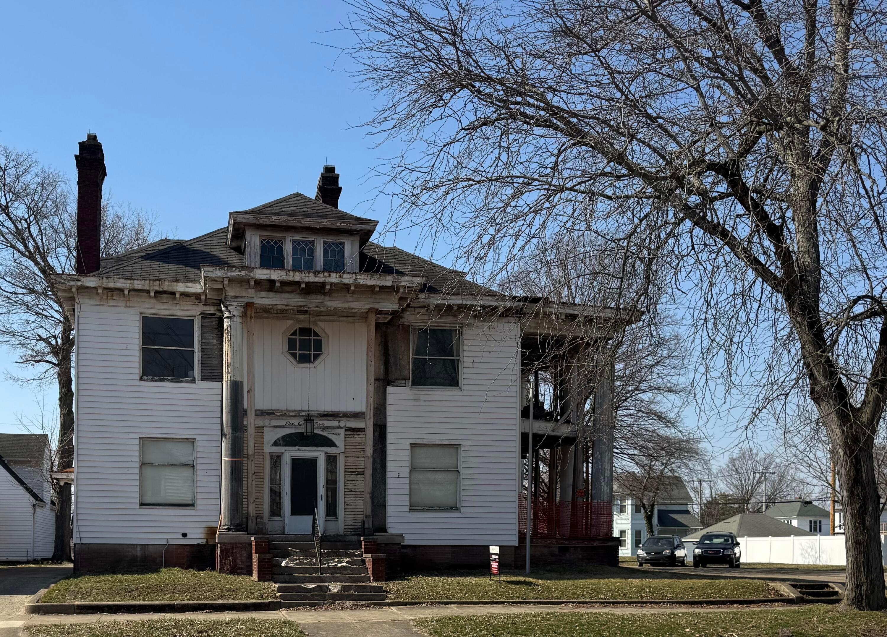 615 S Court Street Property Photo 1