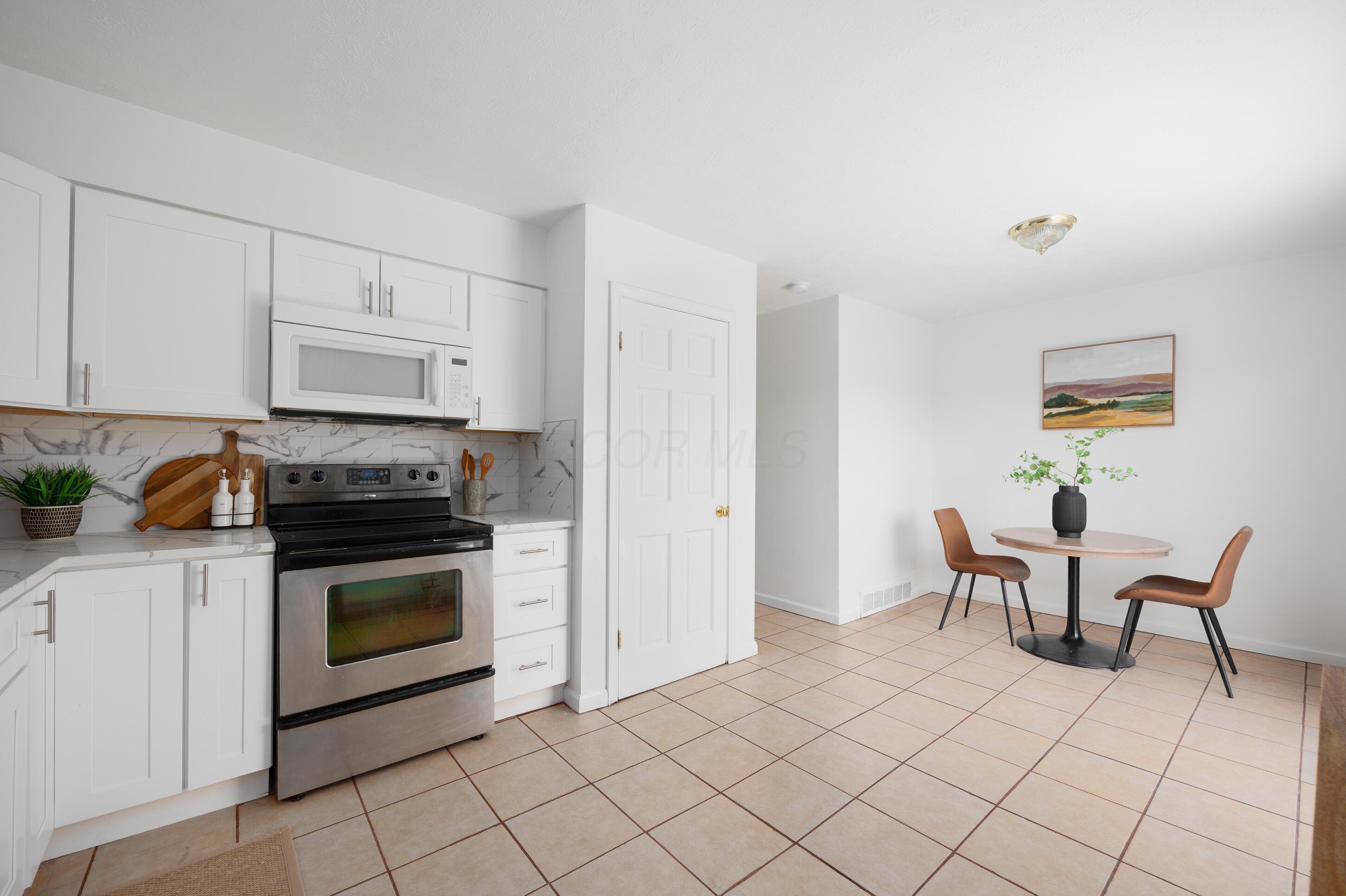 1858 Willoway Circle S Property Photo 10