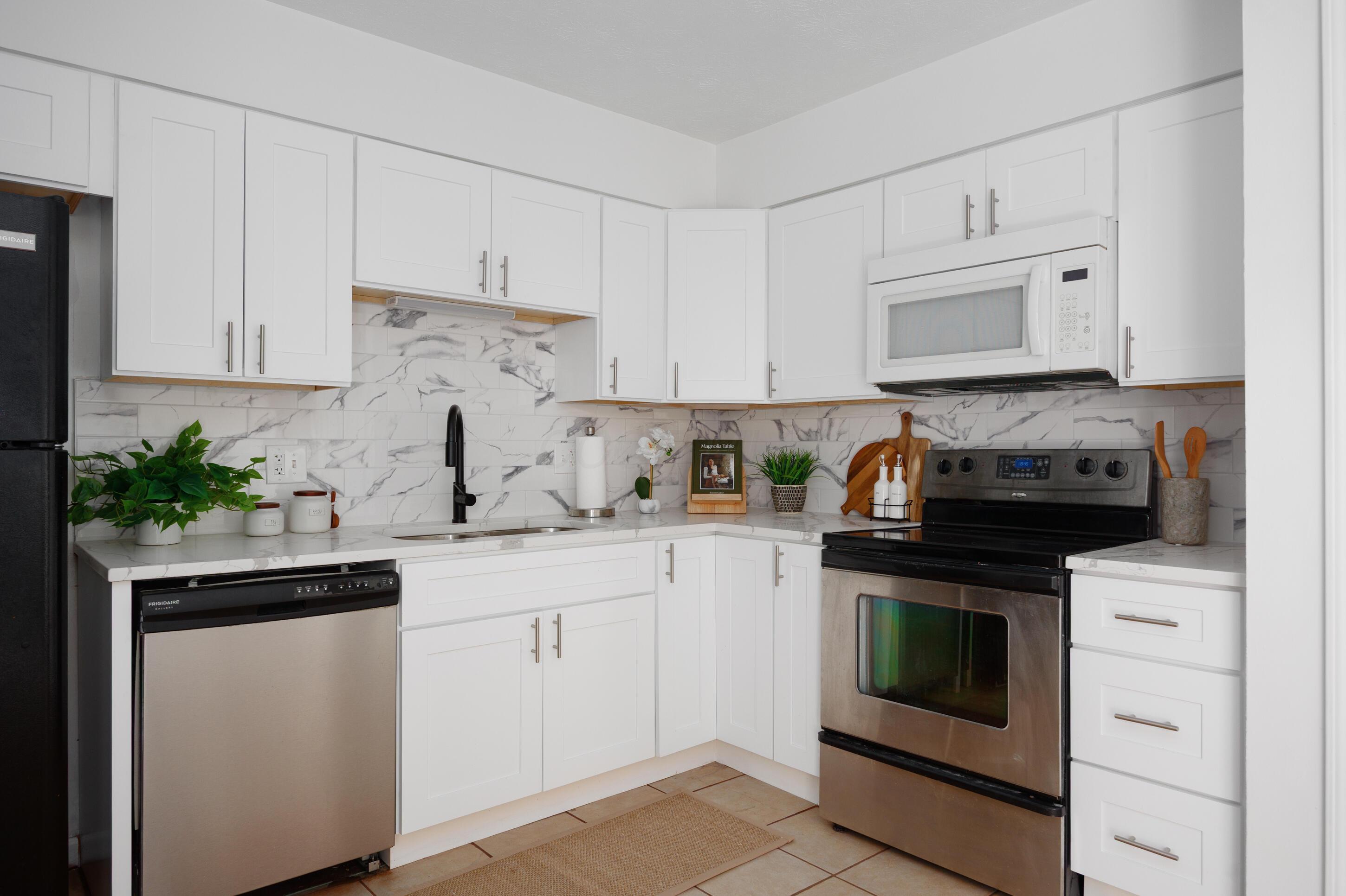 1858 Willoway Circle S Property Photo 12