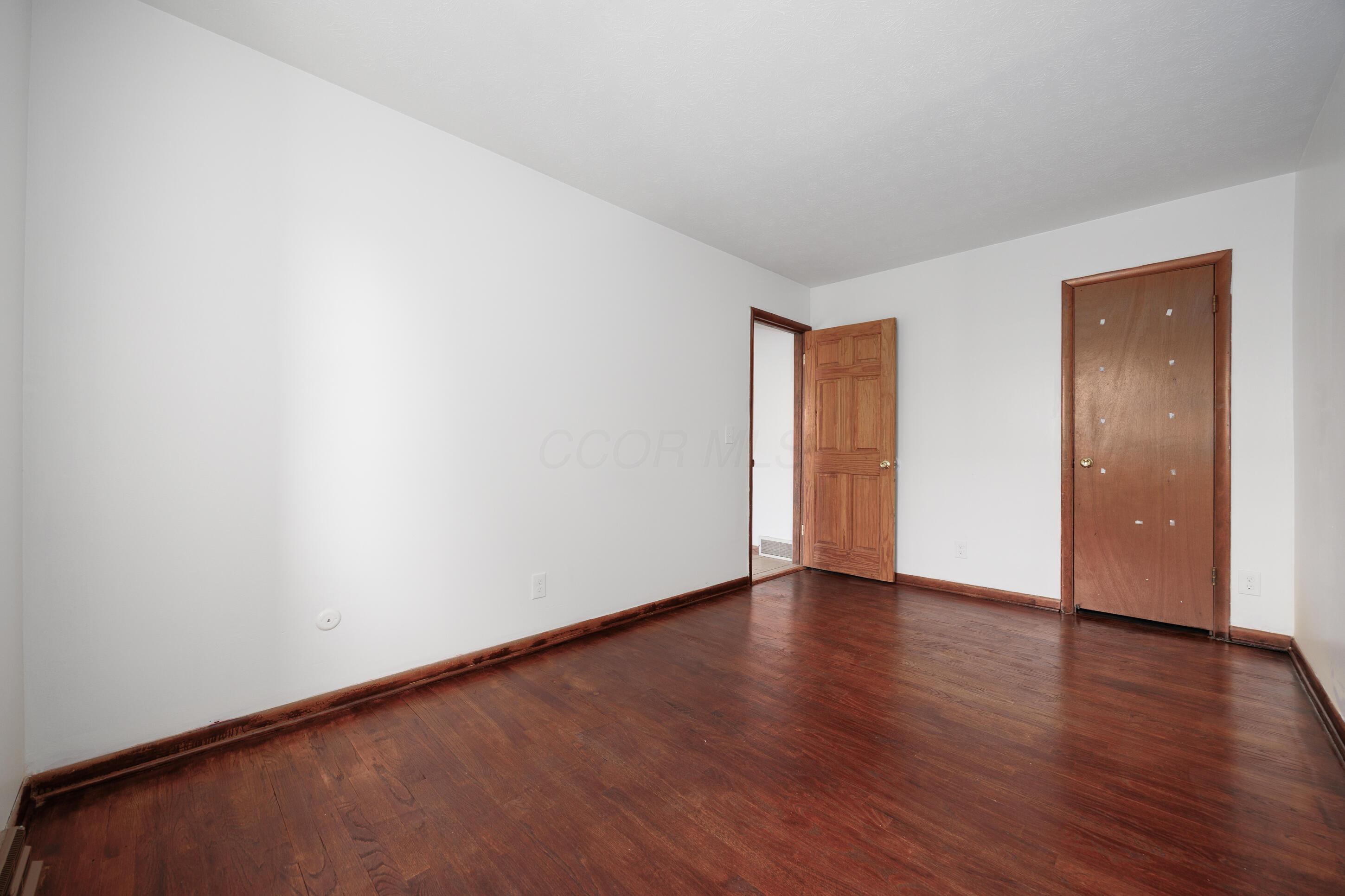 1858 Willoway Circle S Property Photo 23
