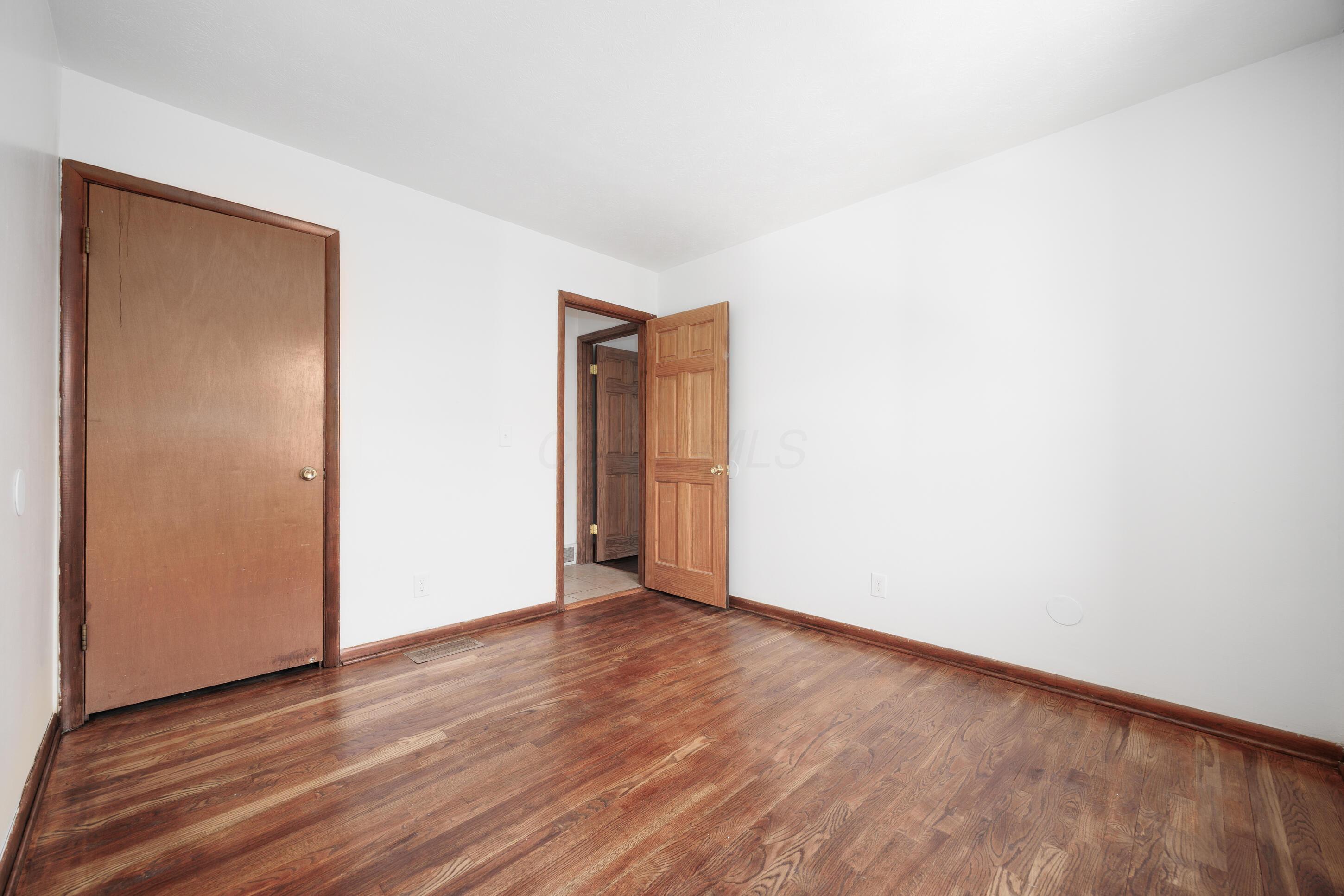 1858 Willoway Circle S Property Photo 24