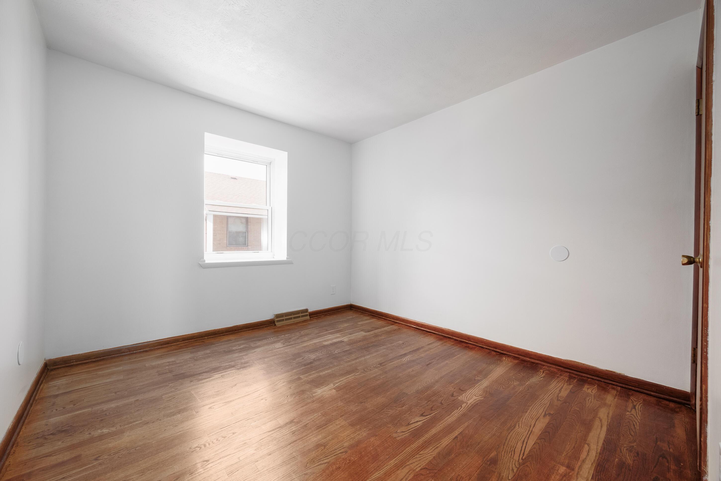 1858 Willoway Circle S Property Photo 26