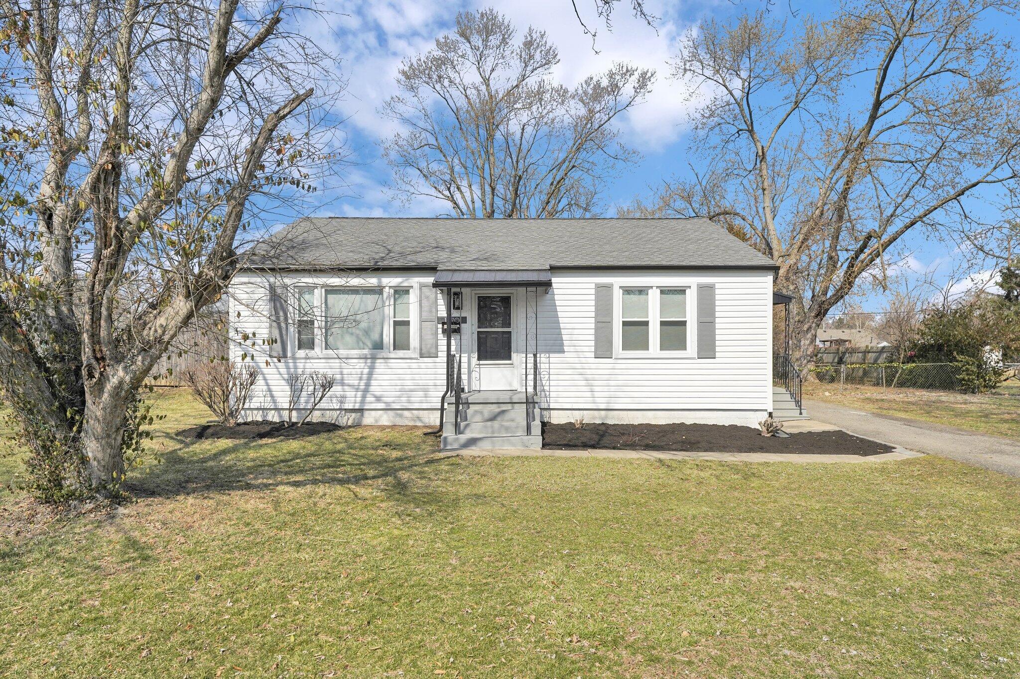 1670 Linnet Avenue Property Photo 1