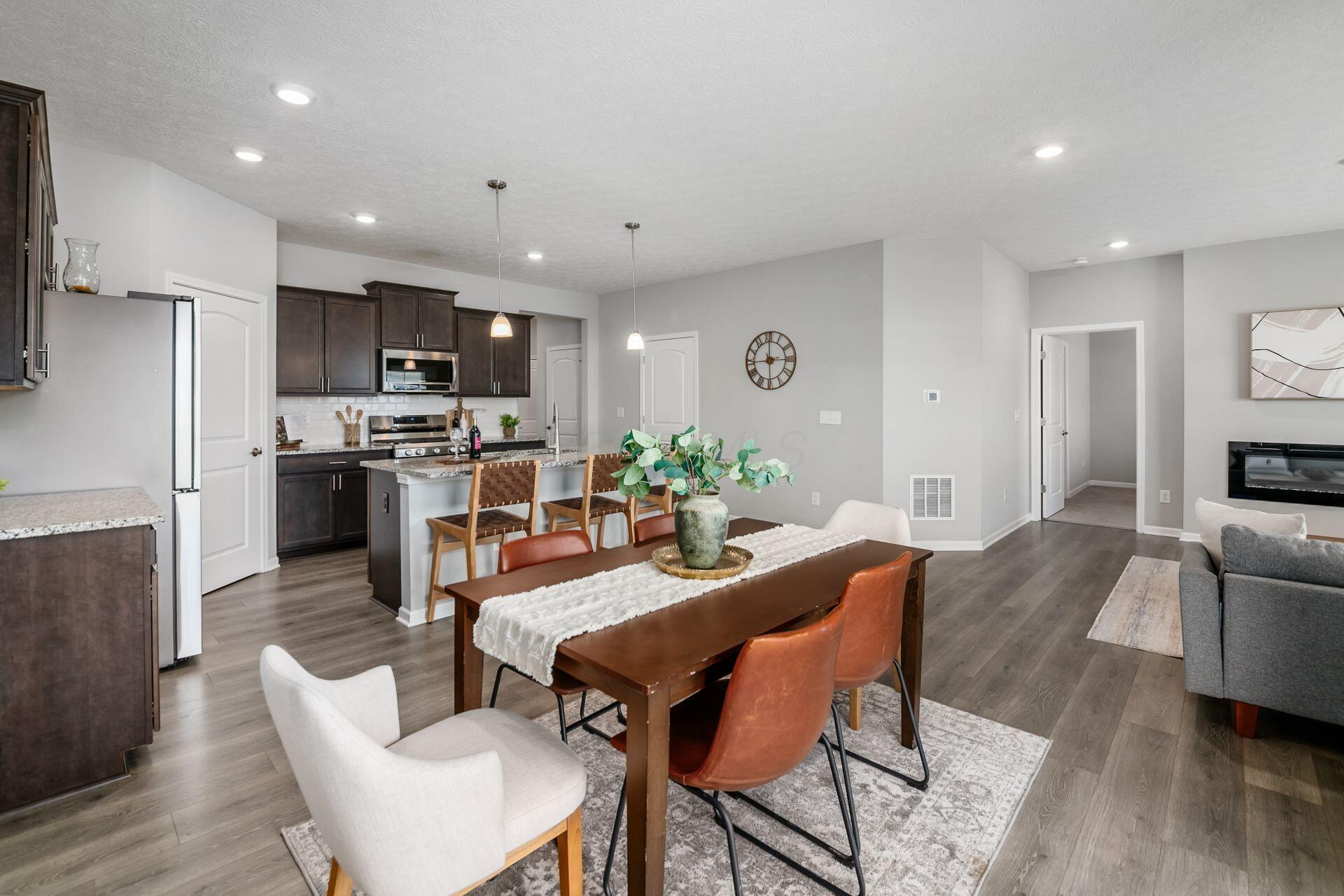 261 Mannaseh Drive W Property Photo 12