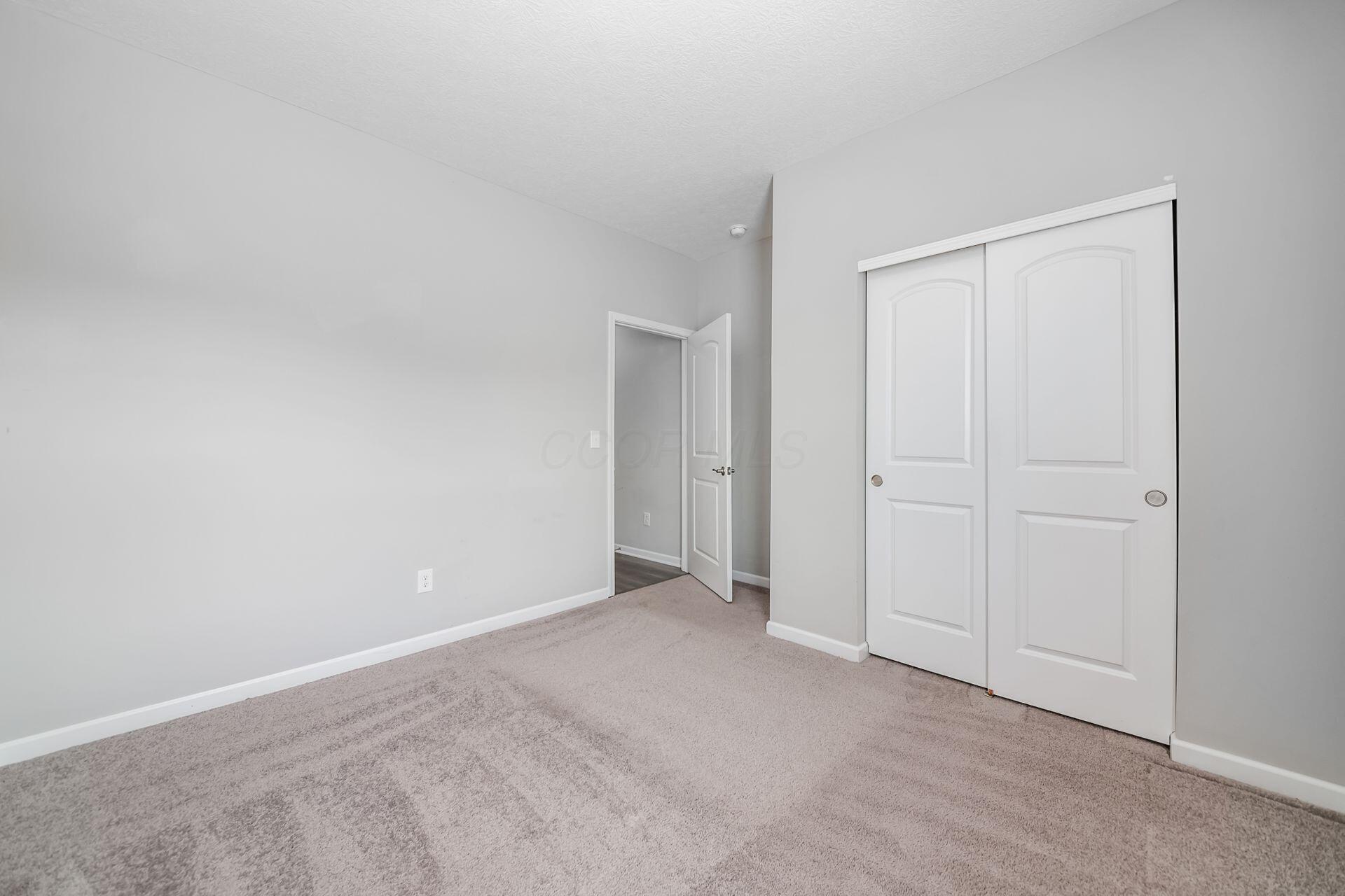 261 Mannaseh Drive W Property Photo 29