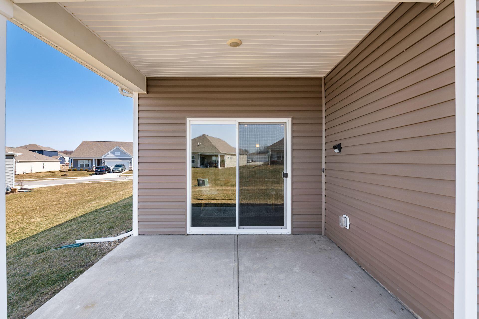 261 Mannaseh Drive W Property Photo 39