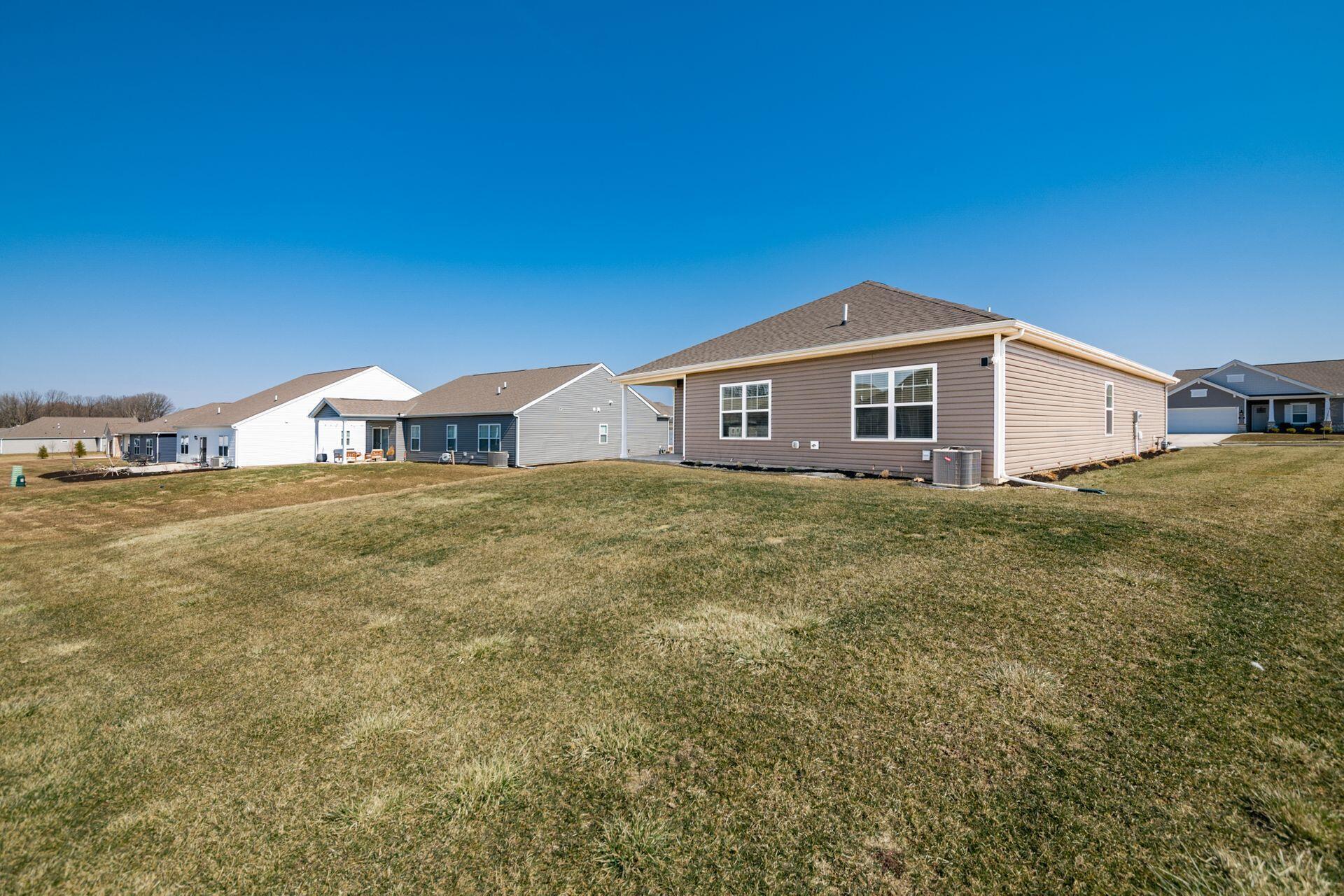 261 Mannaseh Drive W Property Photo 40