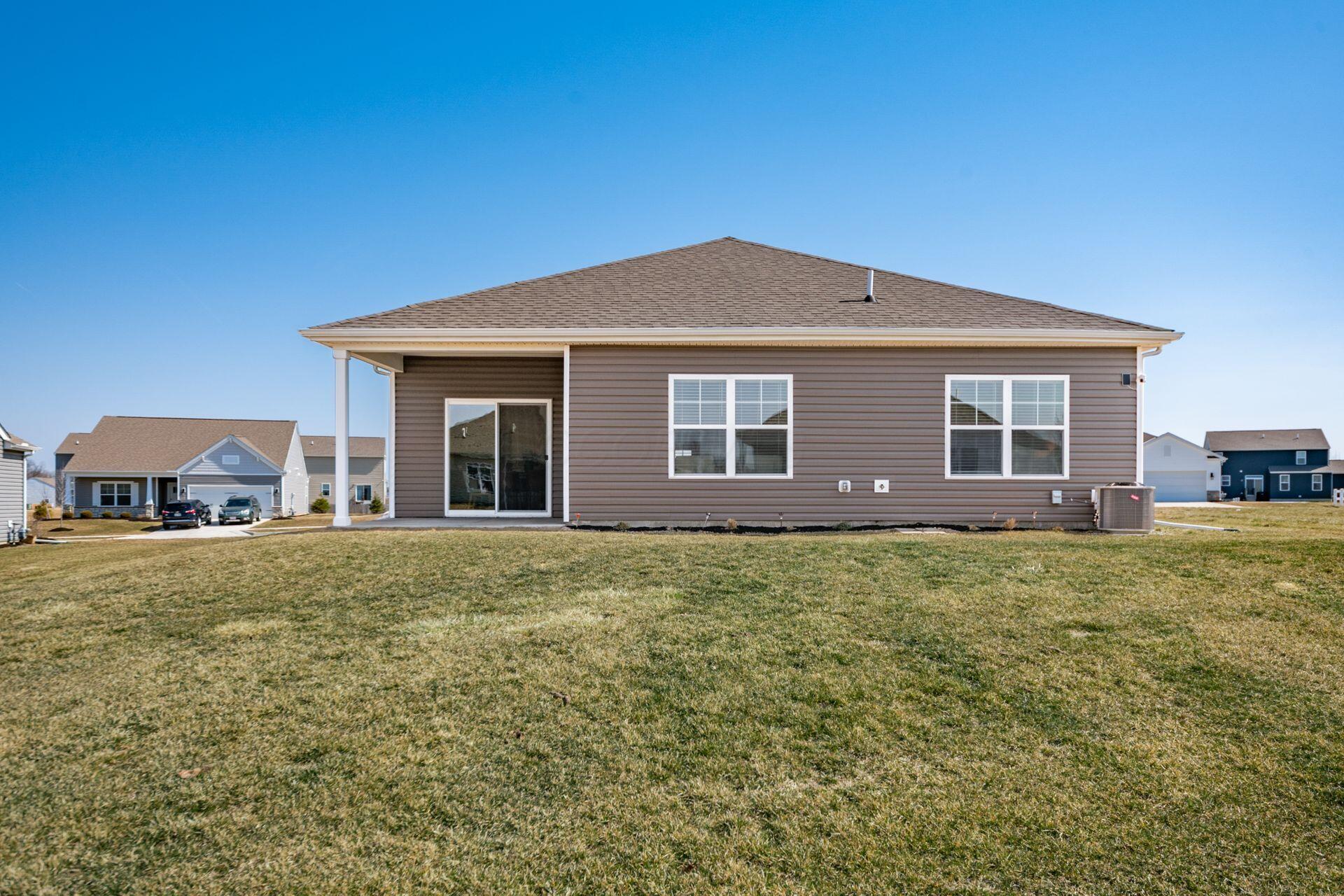 261 Mannaseh Drive W Property Photo 42