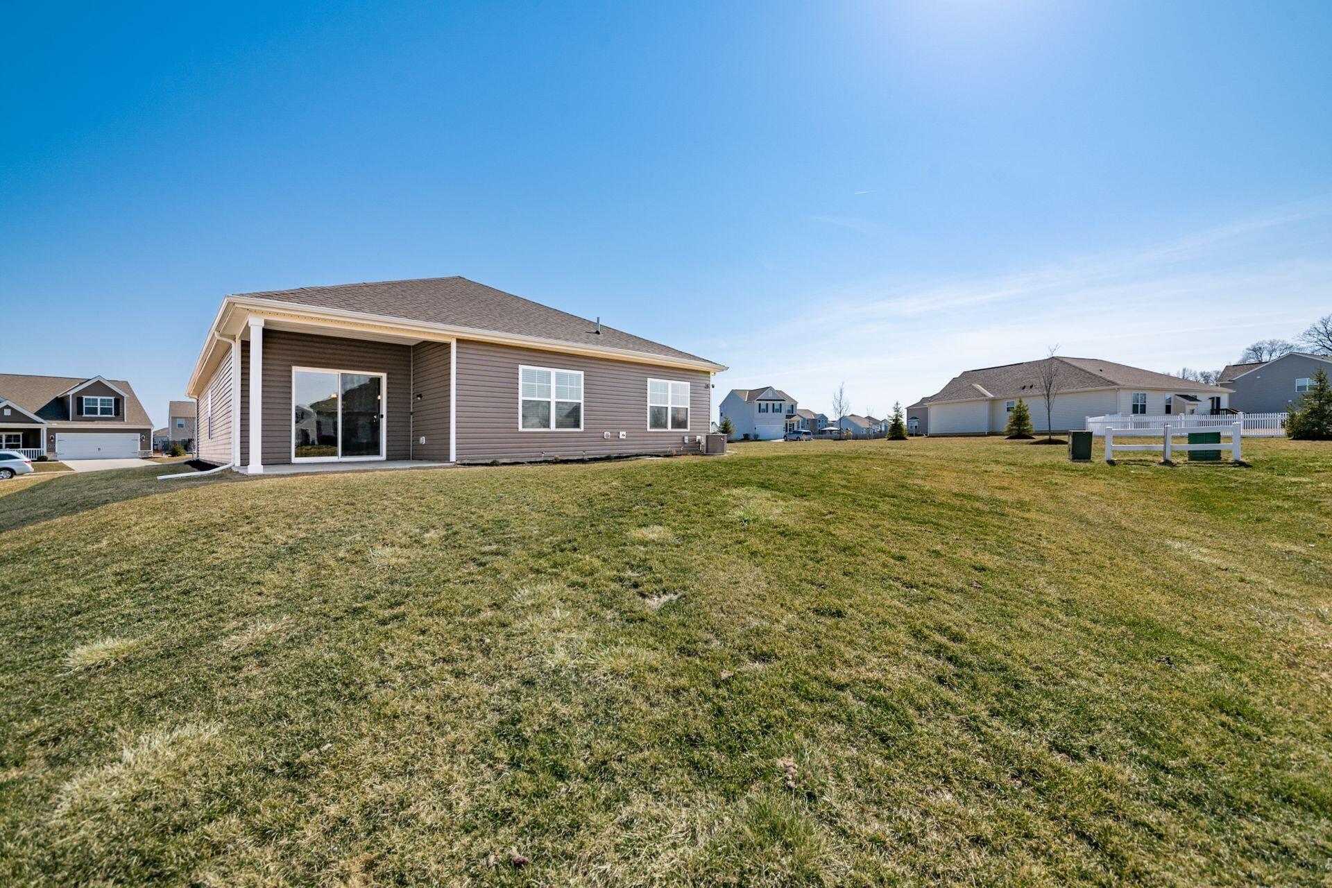 261 Mannaseh Drive W Property Photo 43