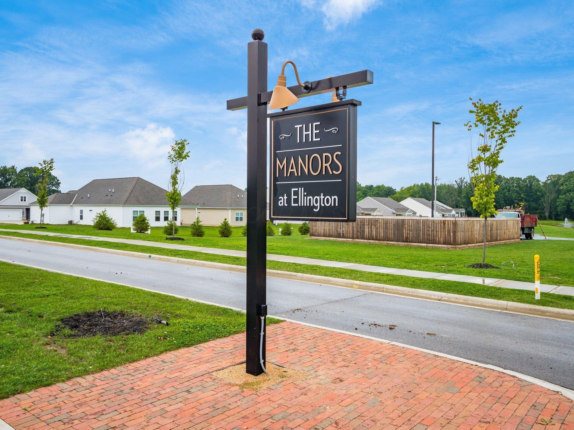 261 Mannaseh Drive W Property Photo 48