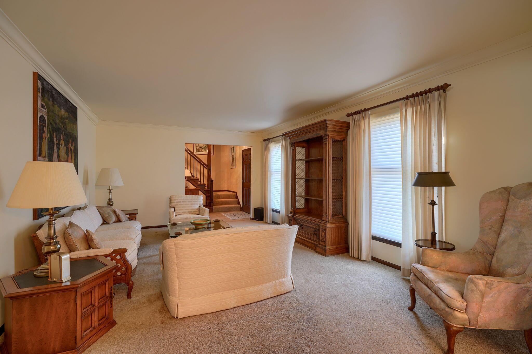 540 Longfellow Avenue Property Photo 10