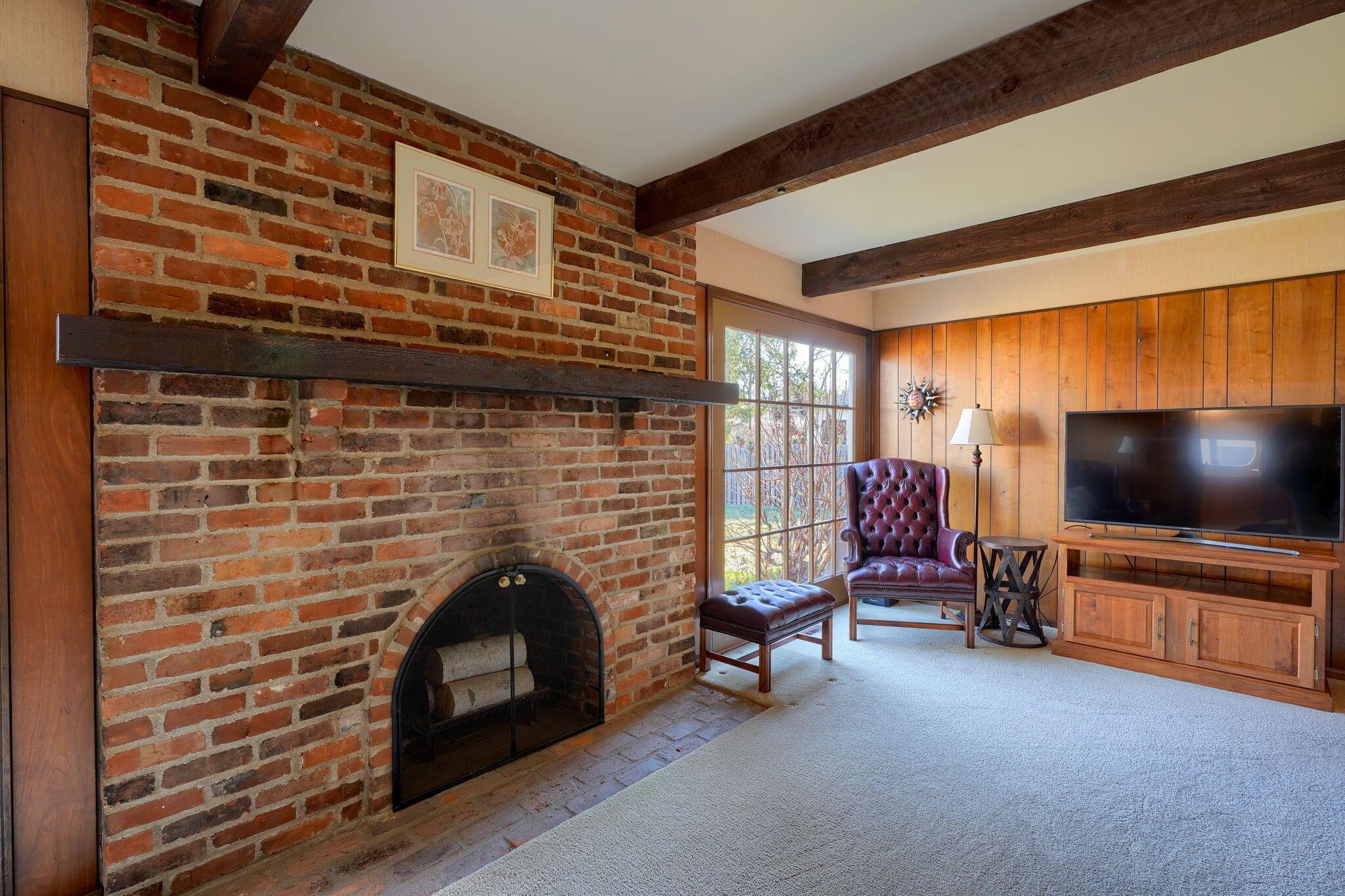540 Longfellow Avenue Property Photo 14