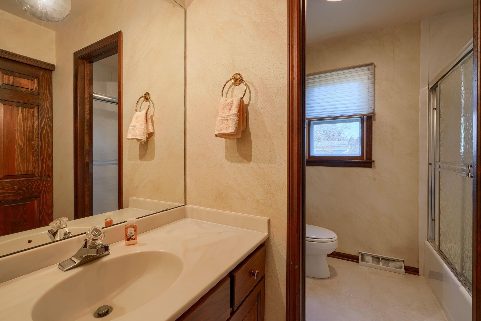 540 Longfellow Avenue Property Photo 33