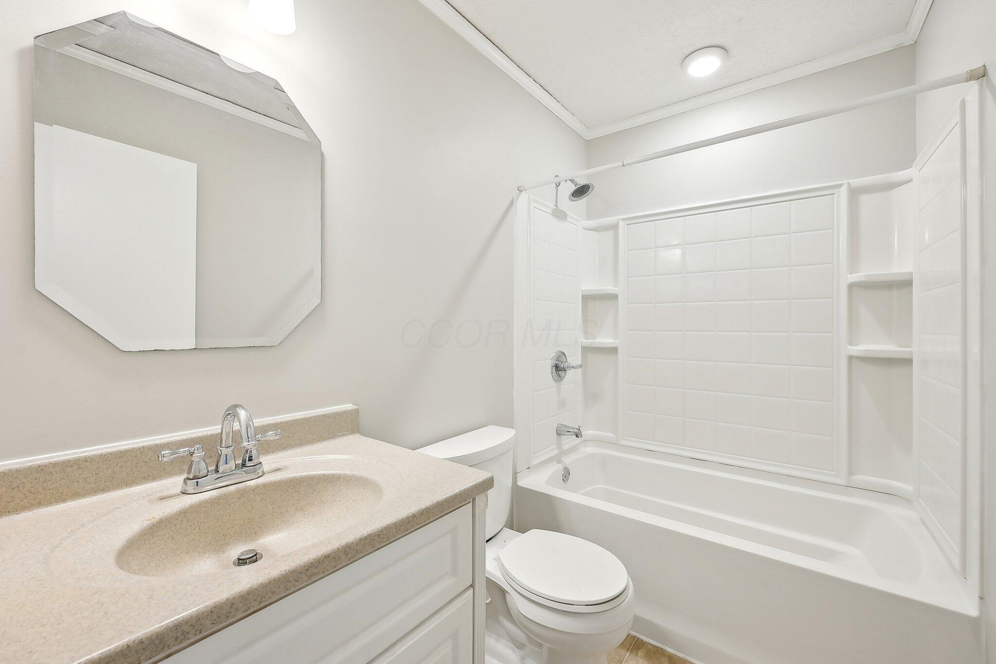 1013 Philadelphia Drive, 11e Property Photo 19