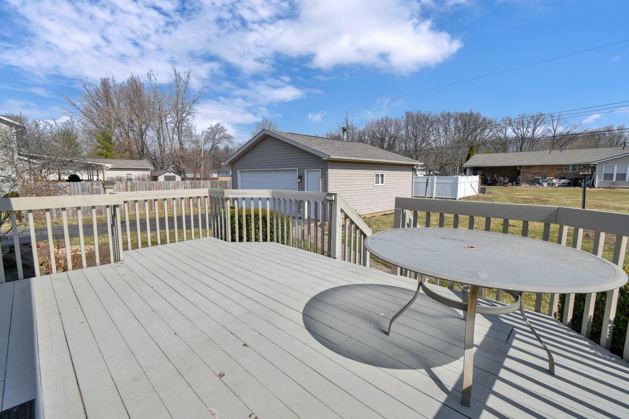 66 Belz Warner Boulevard Property Photo 11