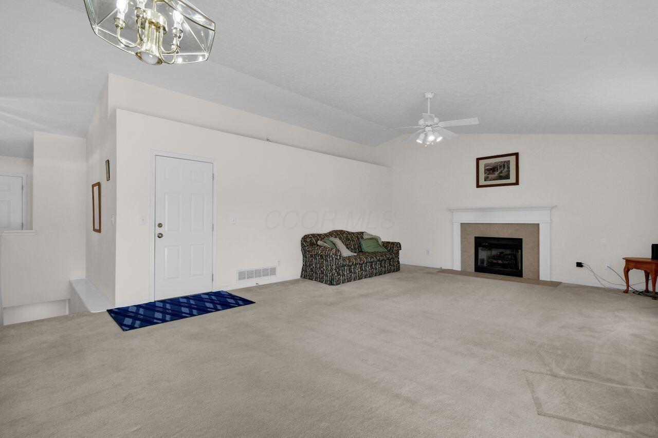 66 Belz Warner Boulevard Property Photo 24