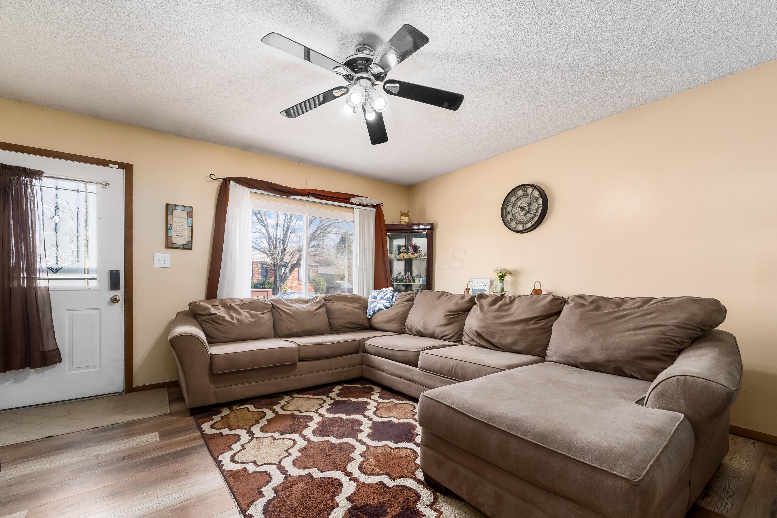 3071 Quinby Drive Property Photo 6