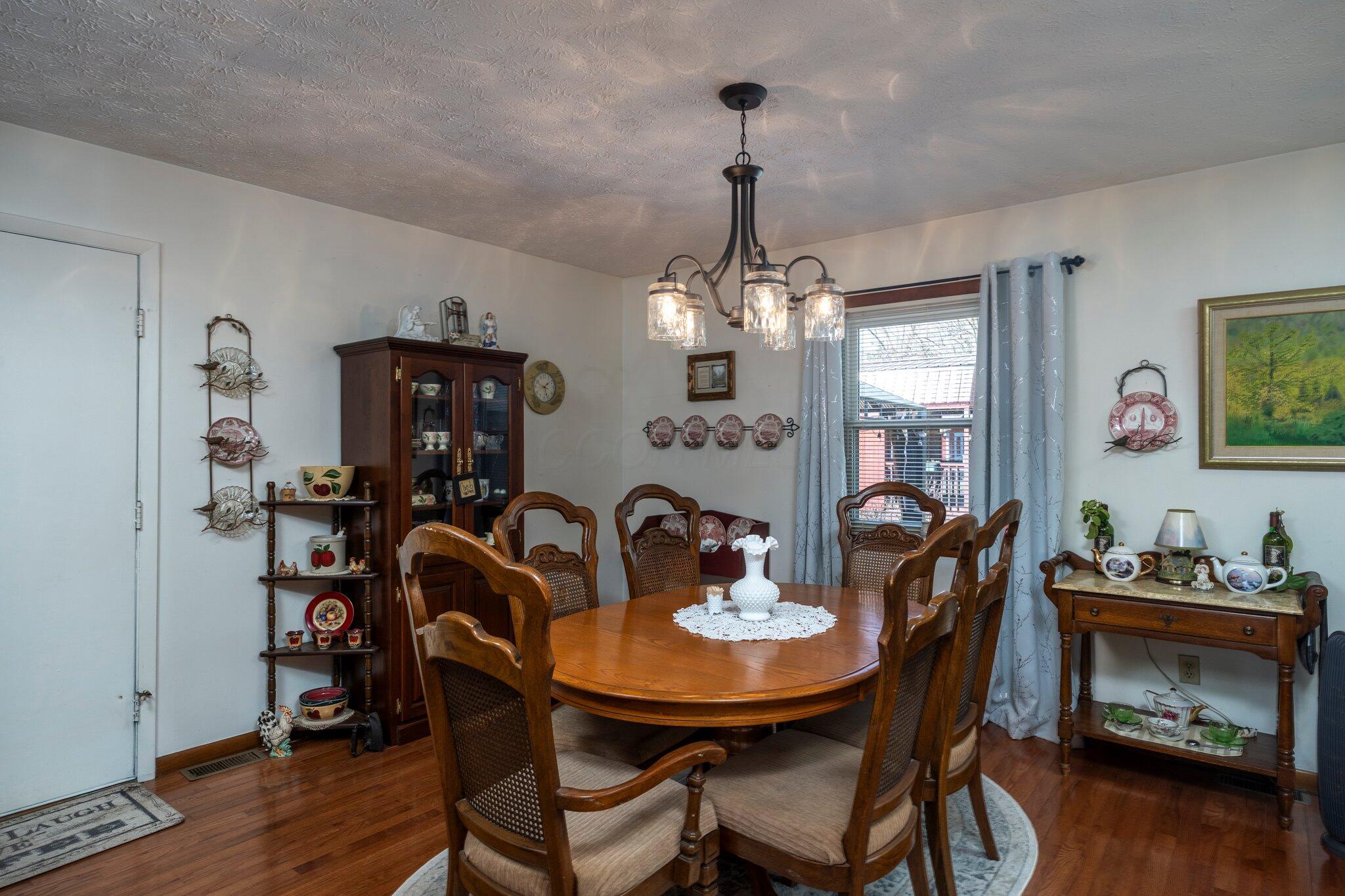 136 Country Manor Drive Property Photo 14