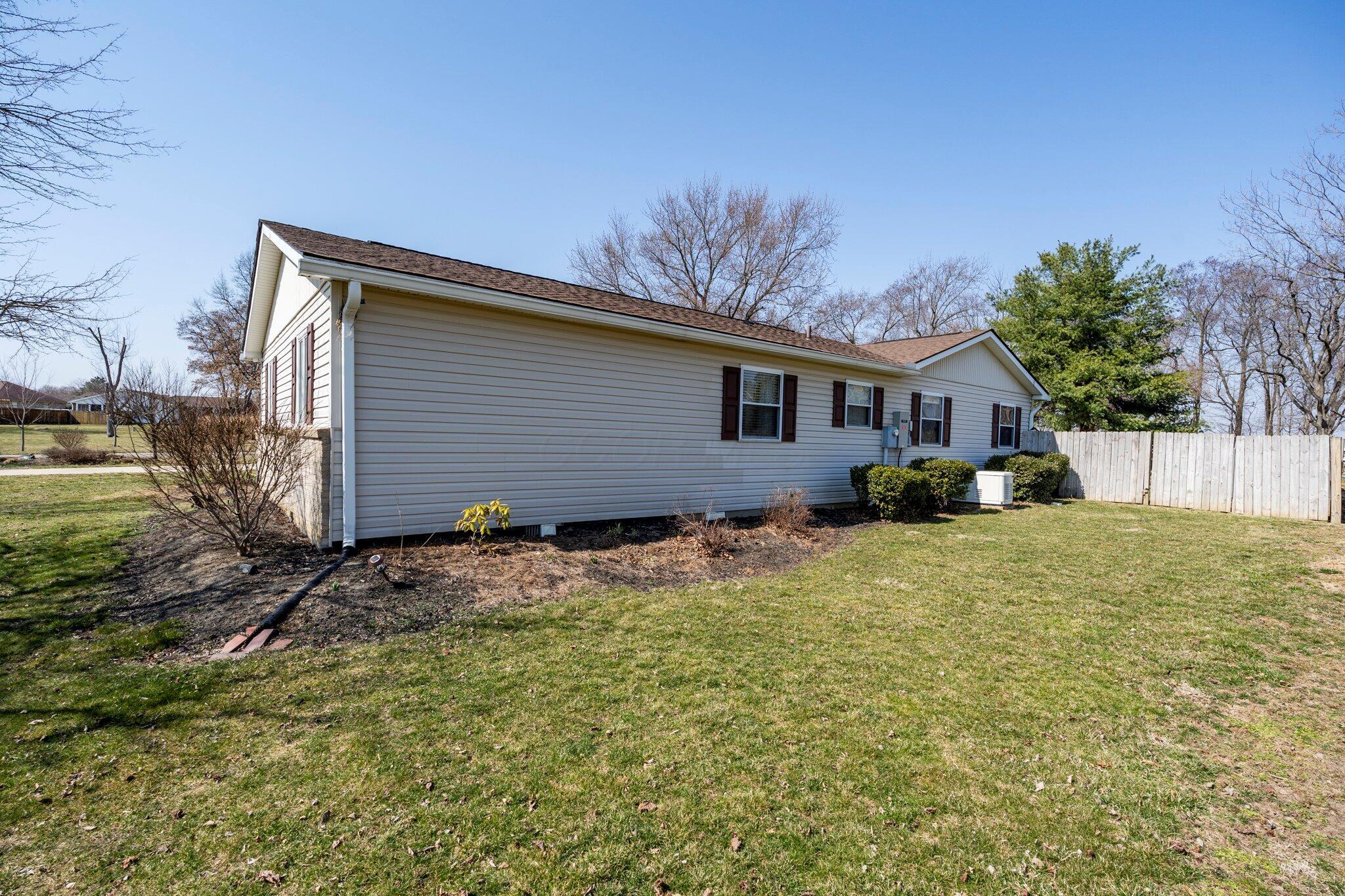 136 Country Manor Drive Property Photo 35