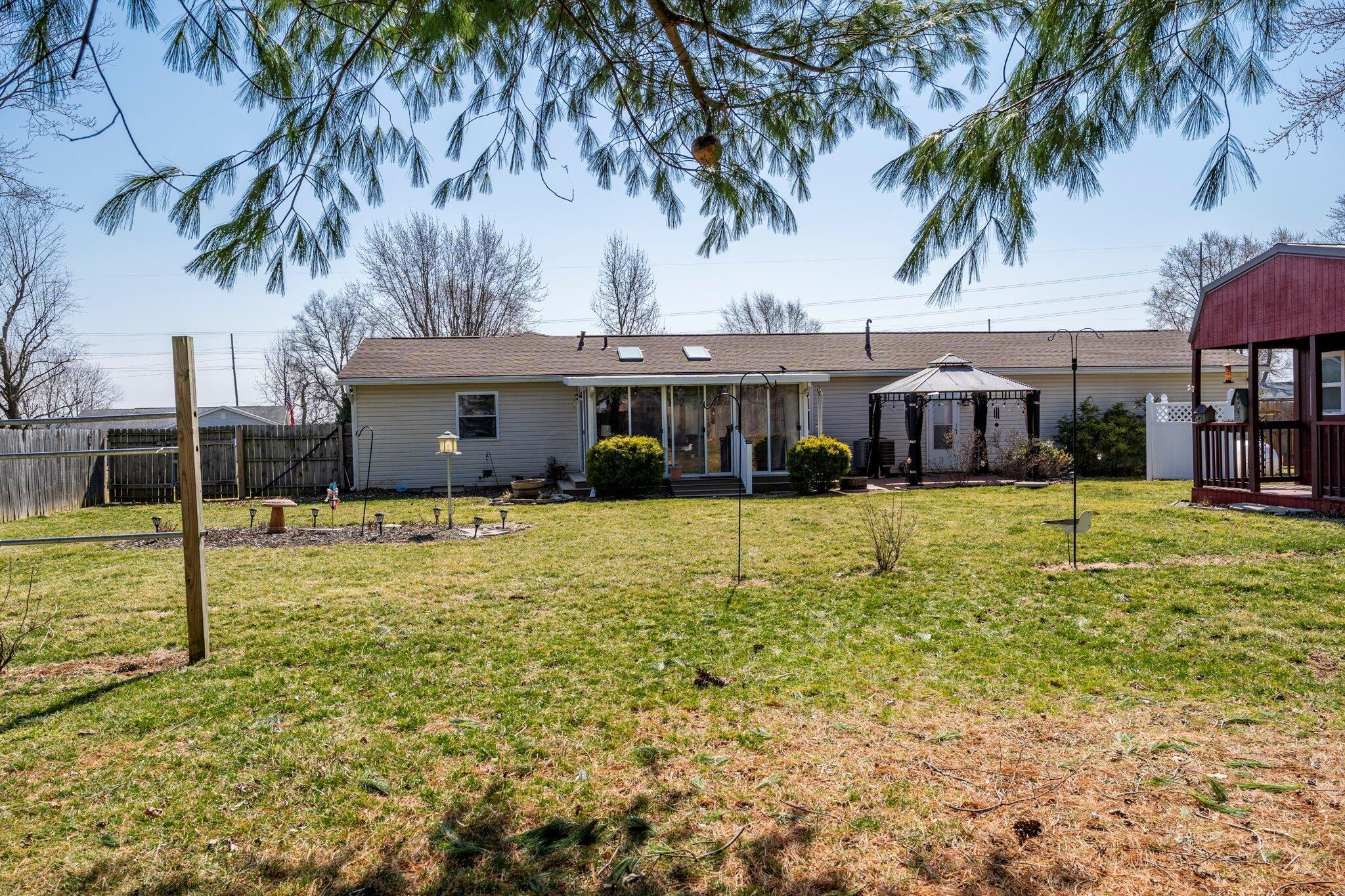 136 Country Manor Drive Property Photo 38