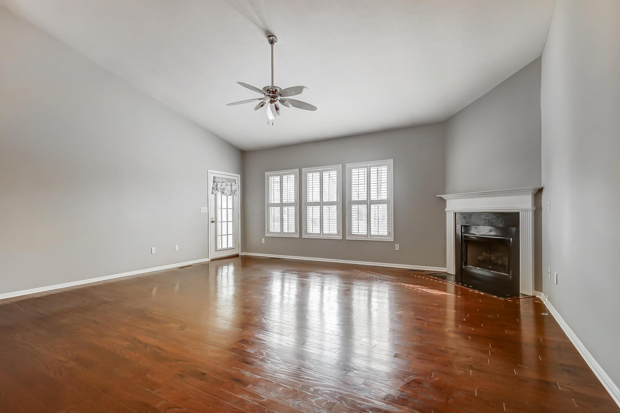 317 Wyndham Park S Property Photo 4